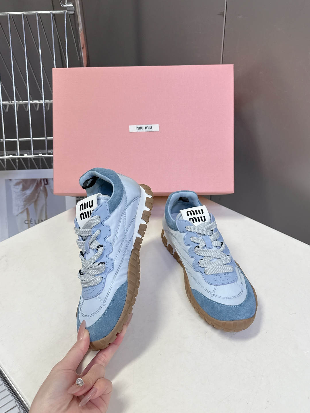 MiuMiu缪缪春夏秀款 饼干鞋 阿甘鞋休闲运动鞋专柜RMB9000购入开发 miumiu最新爆款 前卫