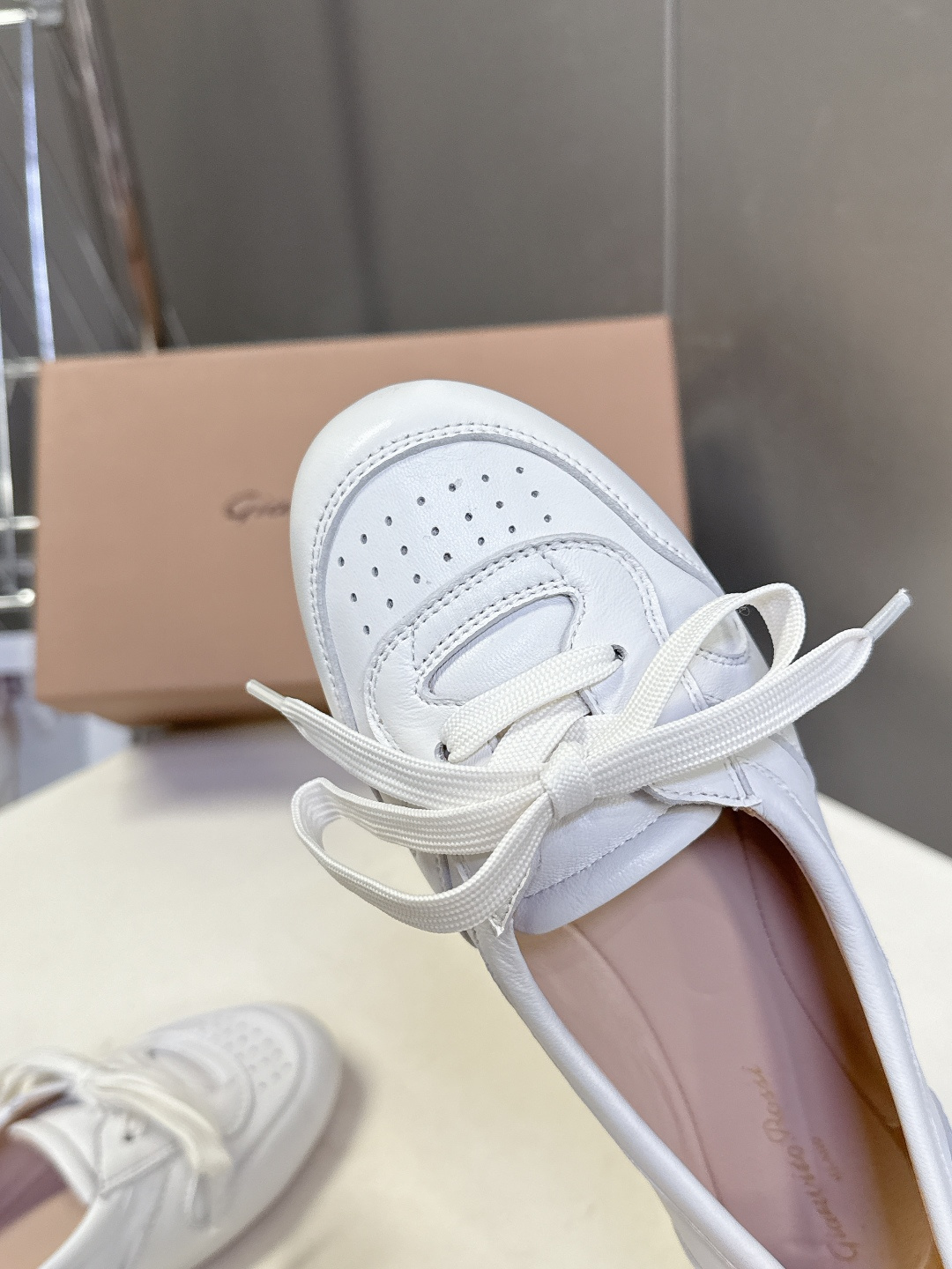 GianvitoRossi2026春夏最新款芭蕾鞋 休闲鞋 超多明星网红种草 今年好火的品牌 Gianv