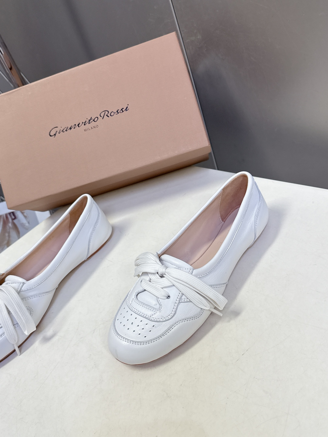 GianvitoRossi2026春夏最新款芭蕾鞋 休闲鞋 超多明星网红种草 今年好火的品牌 Gianv