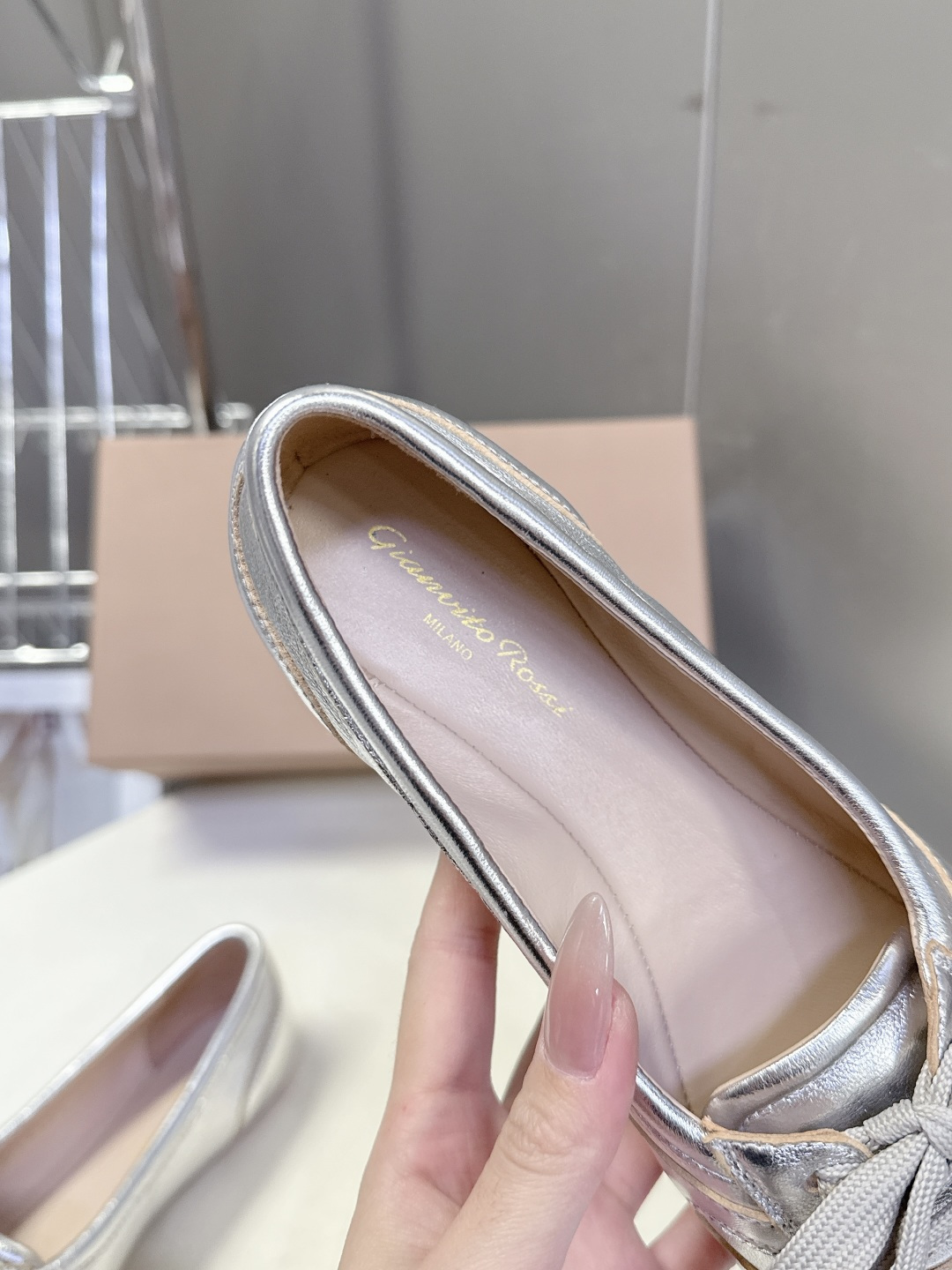 GianvitoRossi2026春夏最新款芭蕾鞋 休闲鞋 超多明星网红种草 今年好火的品牌 Gianv