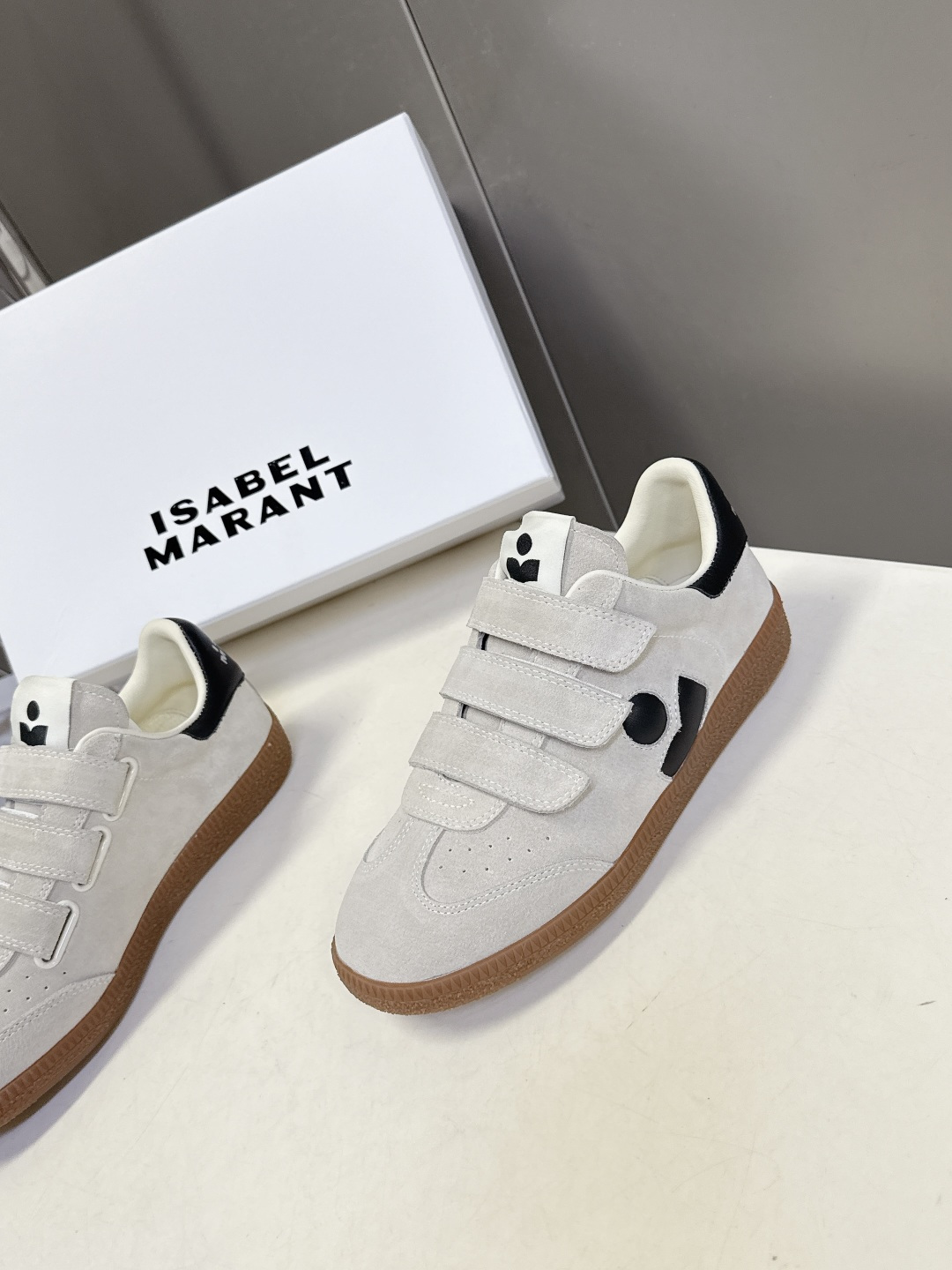 ISABEL MARANT 伊莎贝尔春夏最新款休闲鞋 德训鞋 超多明星网红博主热推款 一双简单又不失高级