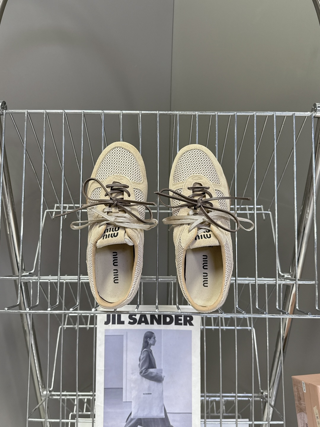 MiuMiu缪缪最新走秀款复古休闲鞋 德训鞋官方秀场出镜率最高的单品 超多明星时尚博主种草 miu系穿搭