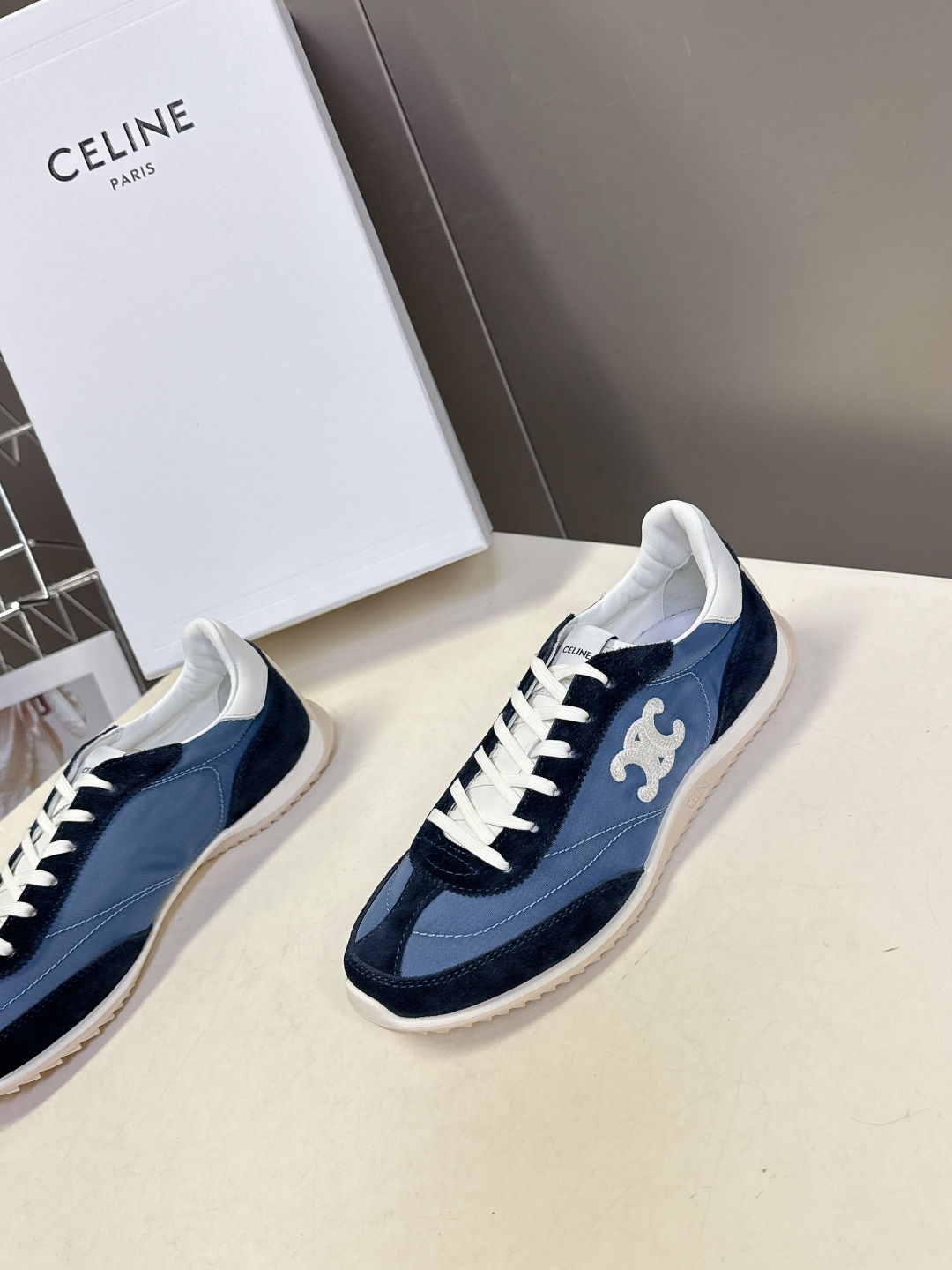 CELINE思琳春夏最新款Racer系列 阿甘鞋 运动鞋 超多明星时尚博主种草 阿甘鞋鞋型设计经典永不过