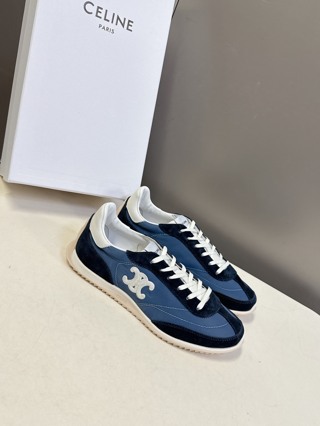 CELINE思琳春夏最新款Racer系列 阿甘鞋 运动鞋 超多明星时尚博主种草 阿甘鞋鞋型设计经典永不过