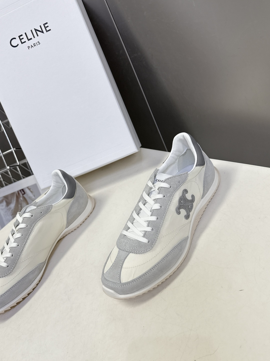CELINE思琳春夏最新款Racer系列 阿甘鞋 运动鞋 超多明星时尚博主种草 阿甘鞋鞋型设计经典永不过