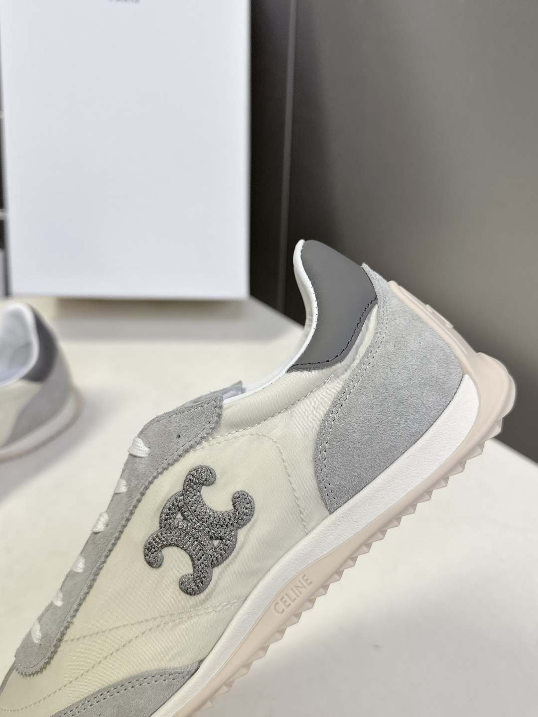 CELINE思琳春夏最新款Racer系列 阿甘鞋 运动鞋 超多明星时尚博主种草 阿甘鞋鞋型设计经典永不过