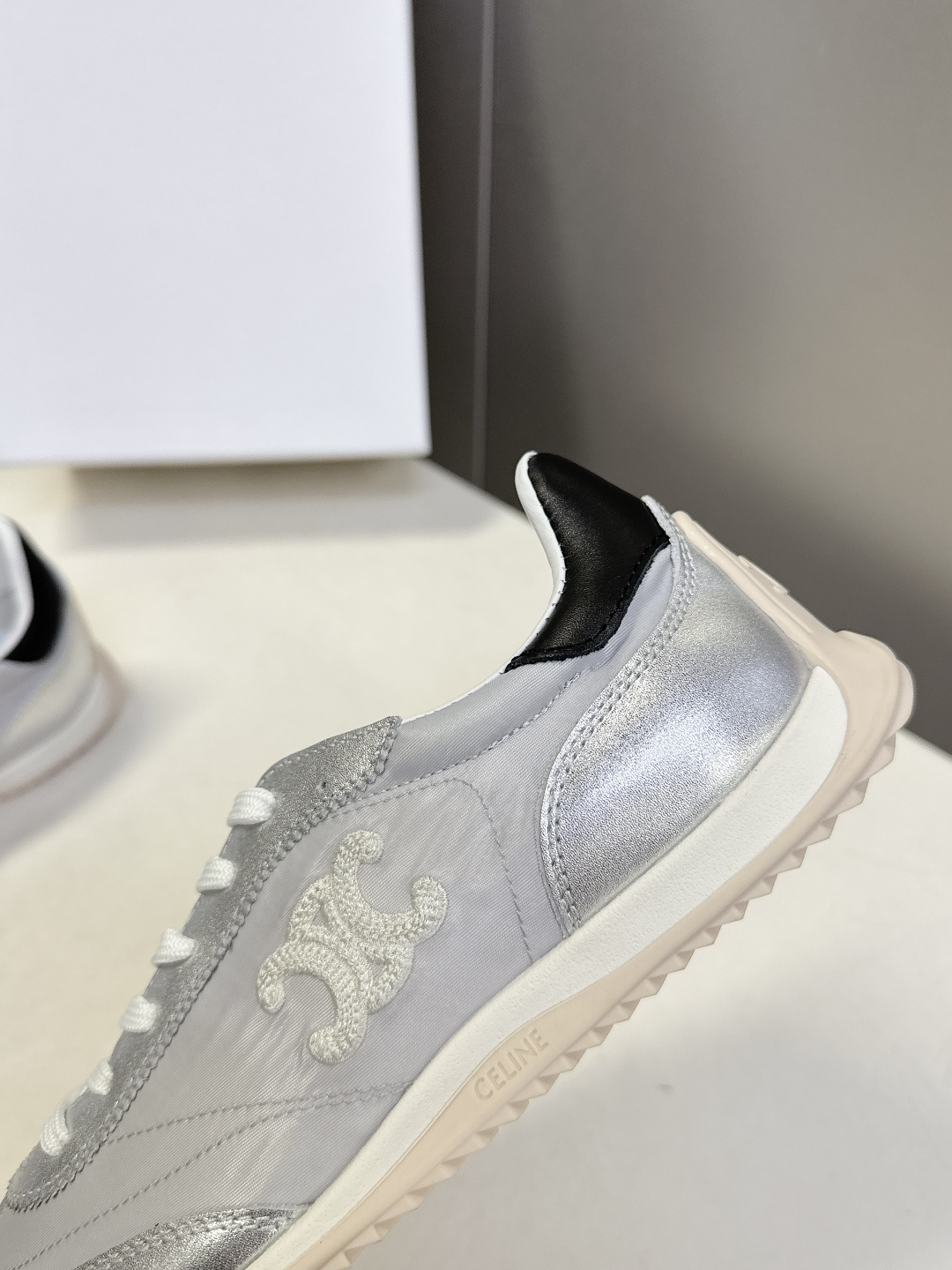 CELINE思琳春夏最新款Racer系列 阿甘鞋 运动鞋 超多明星时尚博主种草 阿甘鞋鞋型设计经典永不过