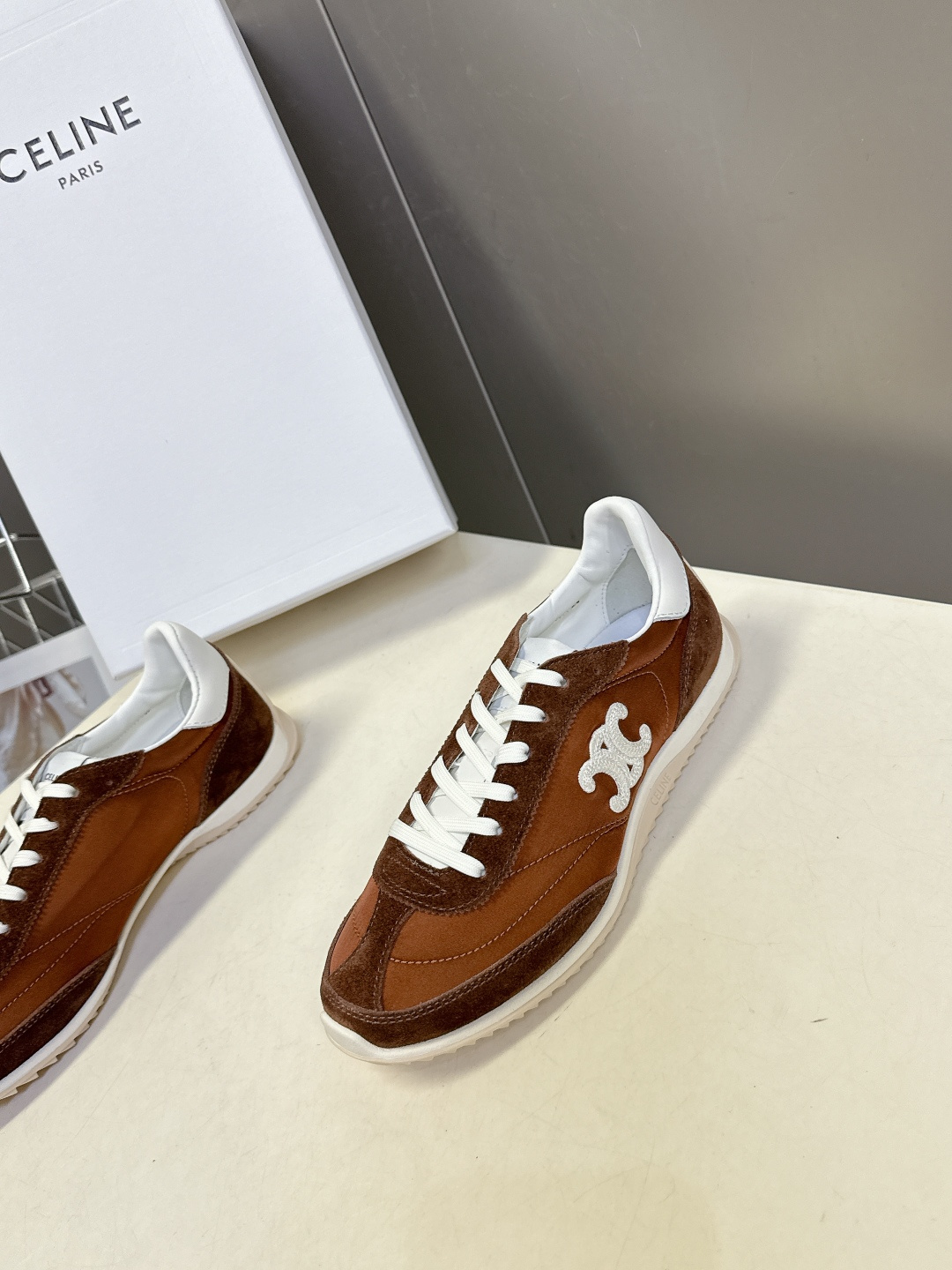 CELINE思琳春夏最新款Racer系列 阿甘鞋 运动鞋 超多明星时尚博主种草 阿甘鞋鞋型设计经典永不过