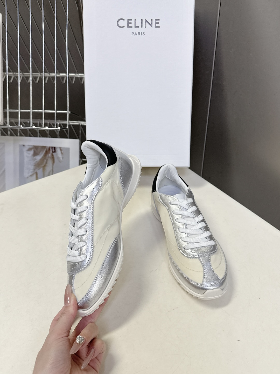CELINE思琳春夏最新款Racer系列 阿甘鞋 运动鞋 超多明星时尚博主种草 阿甘鞋鞋型设计经典永不过