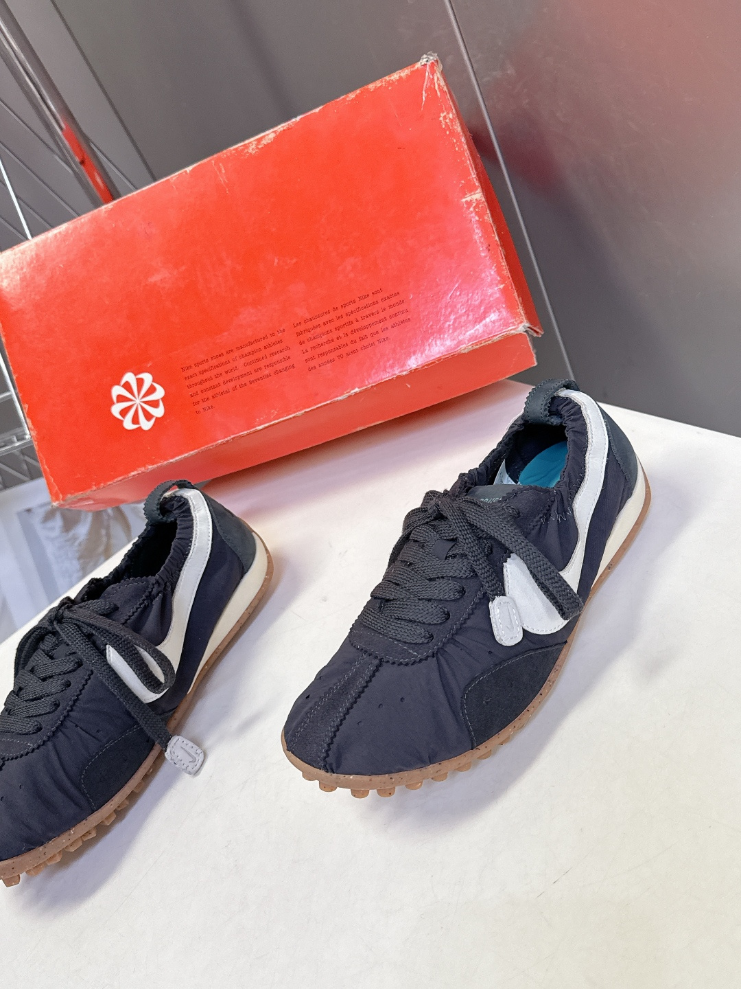 Jacquemus x Nike 耐克Moon Shoe联名款​​ 情侣款 德训鞋超多明星网红种草 法国