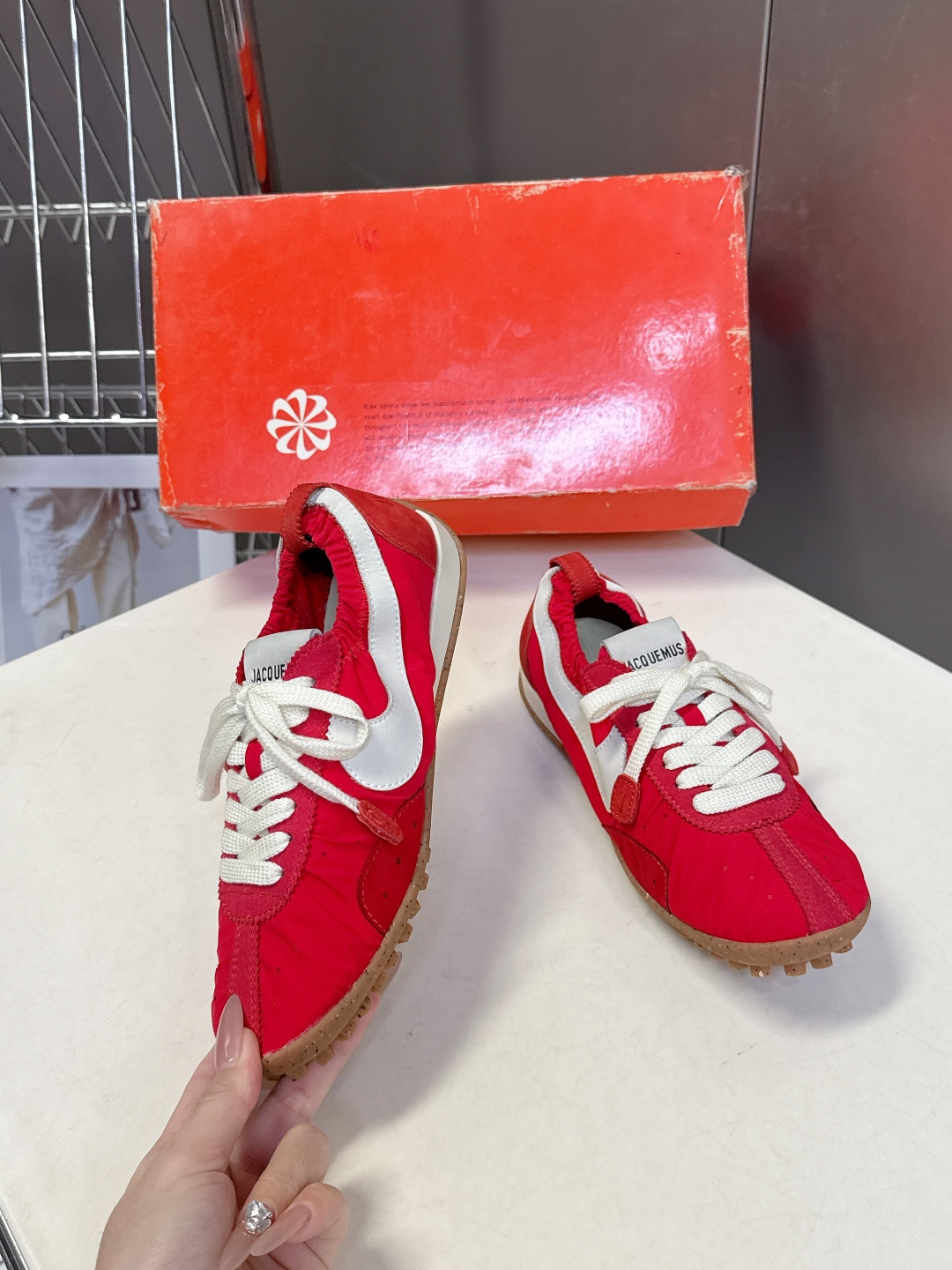 Jacquemus x Nike 耐克Moon Shoe联名款​​ 情侣款 德训鞋超多明星网红种草 法国