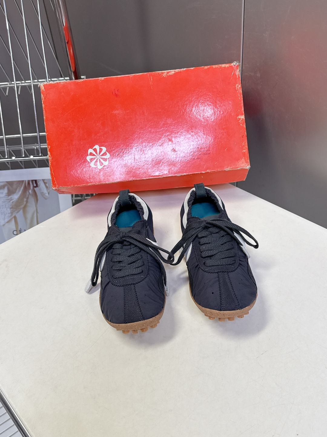 Jacquemus x Nike 耐克Moon Shoe联名款​​ 情侣款 德训鞋超多明星网红种草 法国