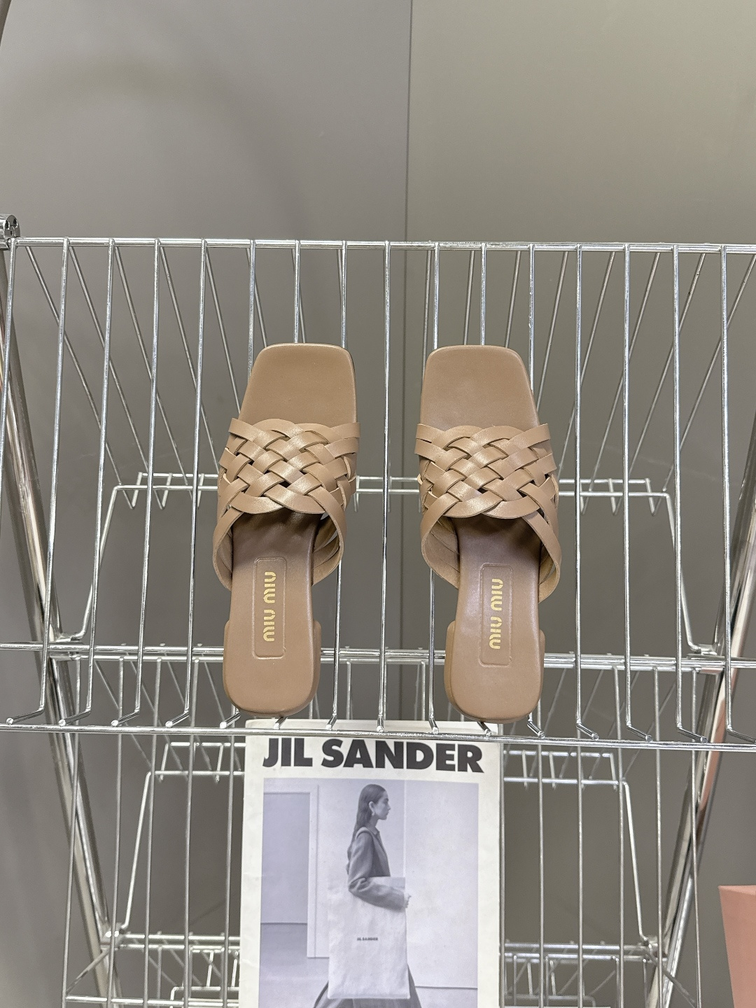 MIUMIU缪缪2026春夏最新款 时装鞋 凉鞋 超多明星网红种草 miu家超火的小方头设计风格 性感时