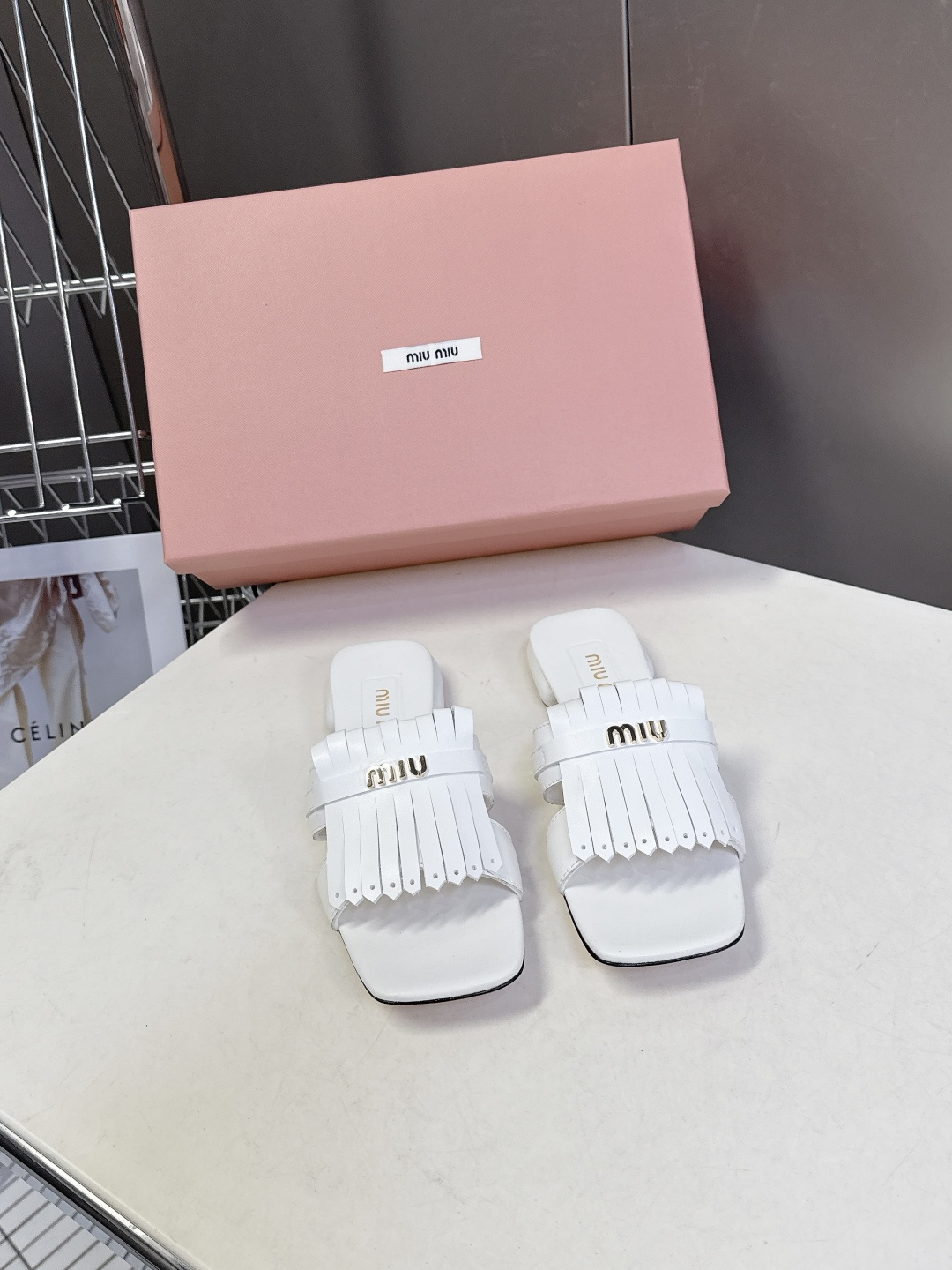 MIUMIU缪缪2026春夏最新款 时装鞋 凉鞋 超多明星网红种草 miu家超火的小方头设计风格 性感时