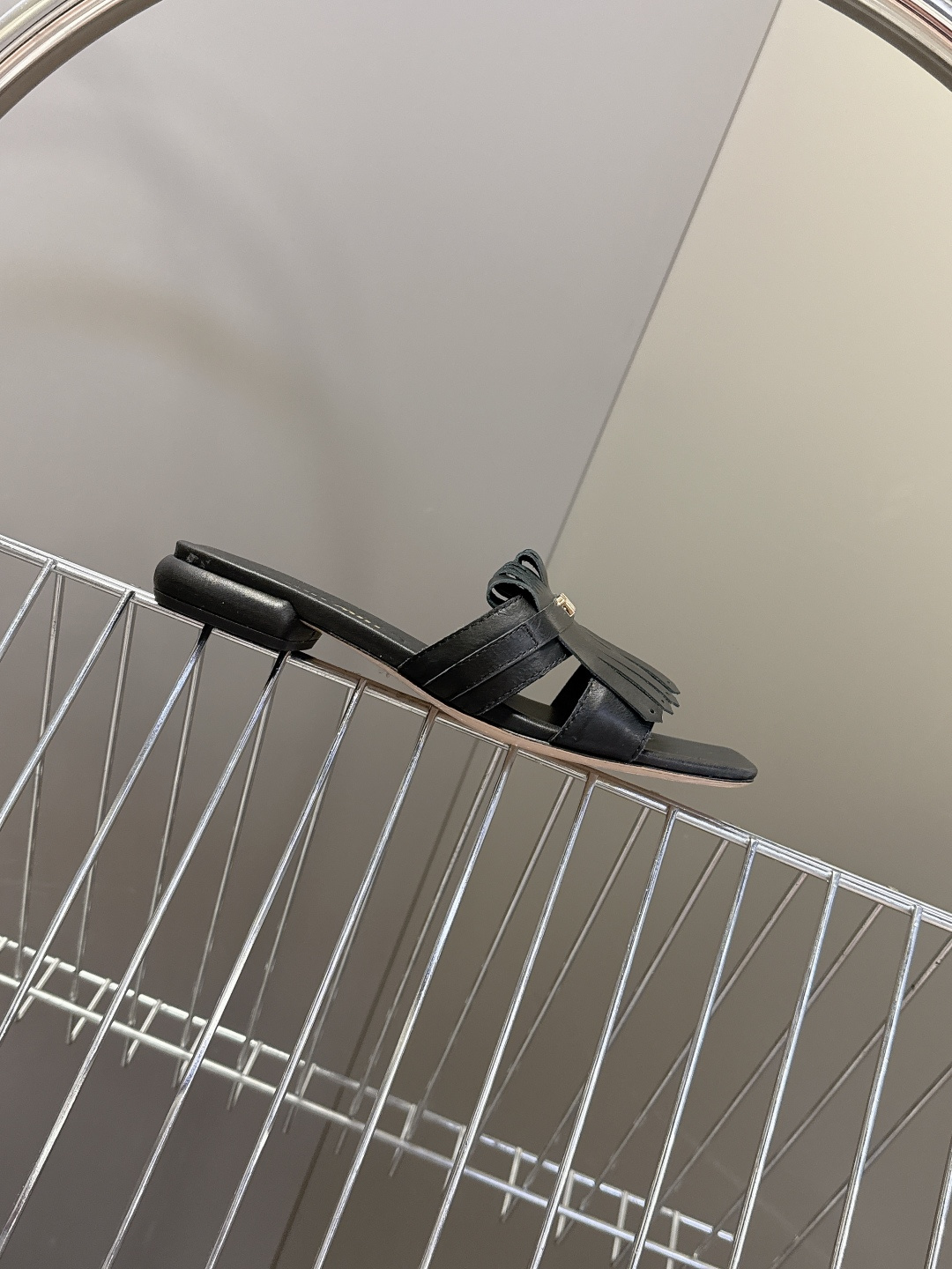 MIUMIU缪缪2026春夏最新款 时装鞋 凉鞋 超多明星网红种草 miu家超火的小方头设计风格 性感时