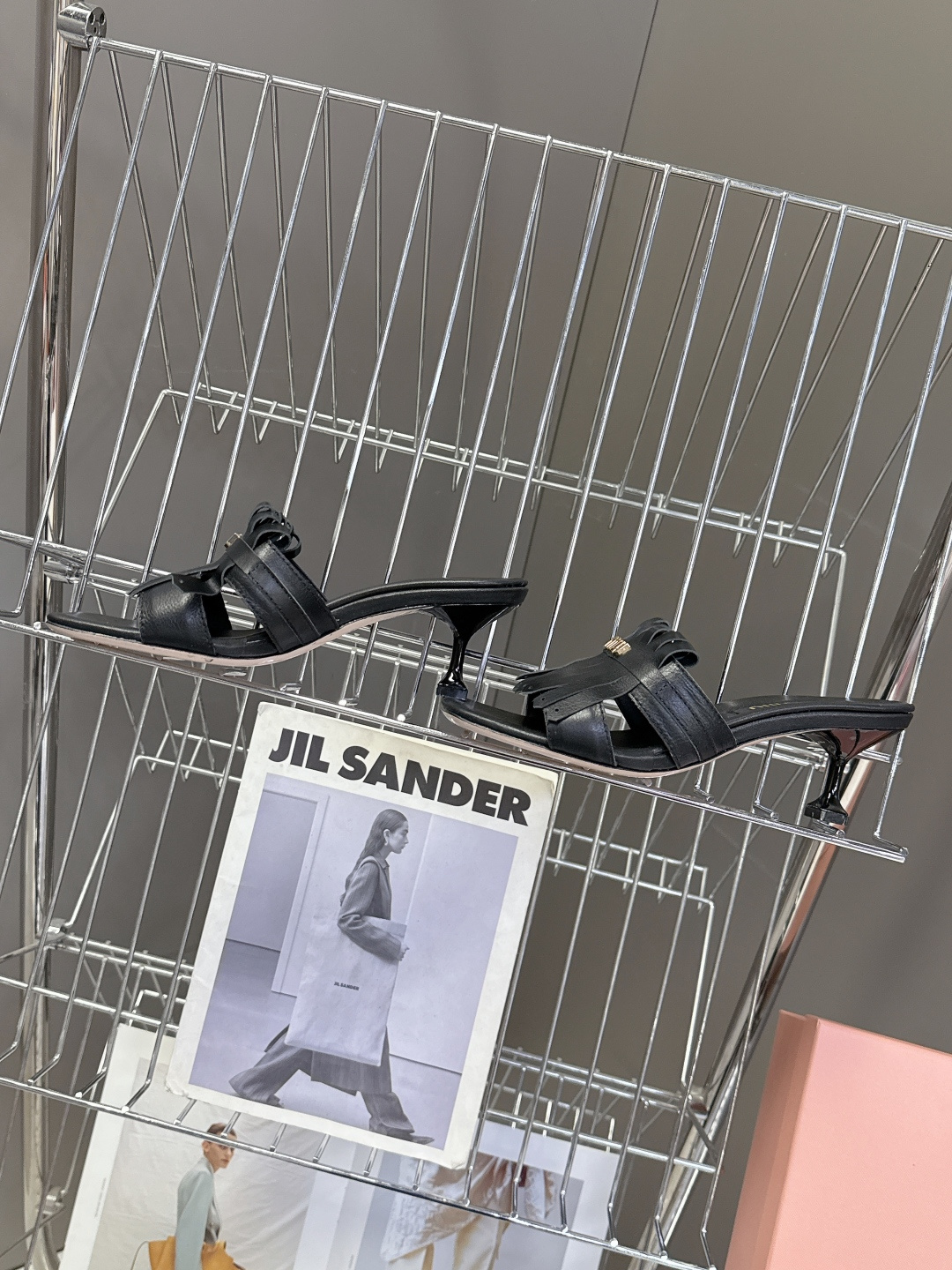 MIUMIU缪缪2026春夏最新款 时装鞋 凉鞋 超多明星网红种草 miu家超火的小方头设计风格 性感时