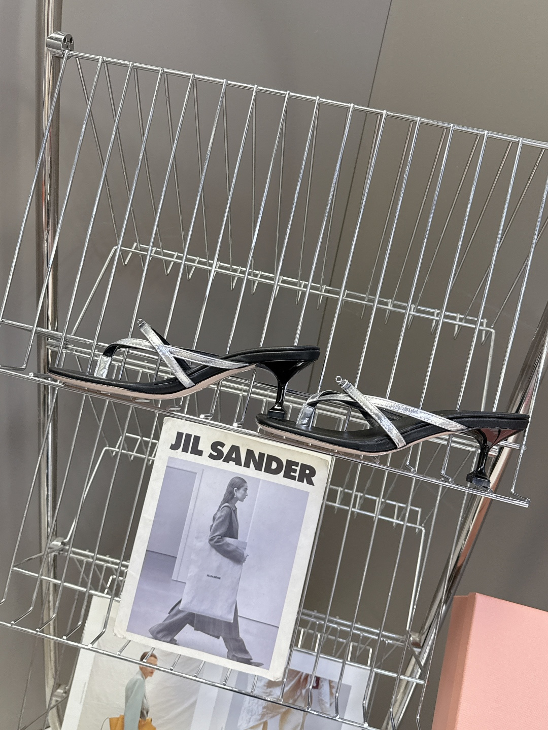 MIUMIU缪缪2026春夏最新款 时装鞋 凉鞋 超多明星网红种草 miu家超火的小方头设计风格 性感时