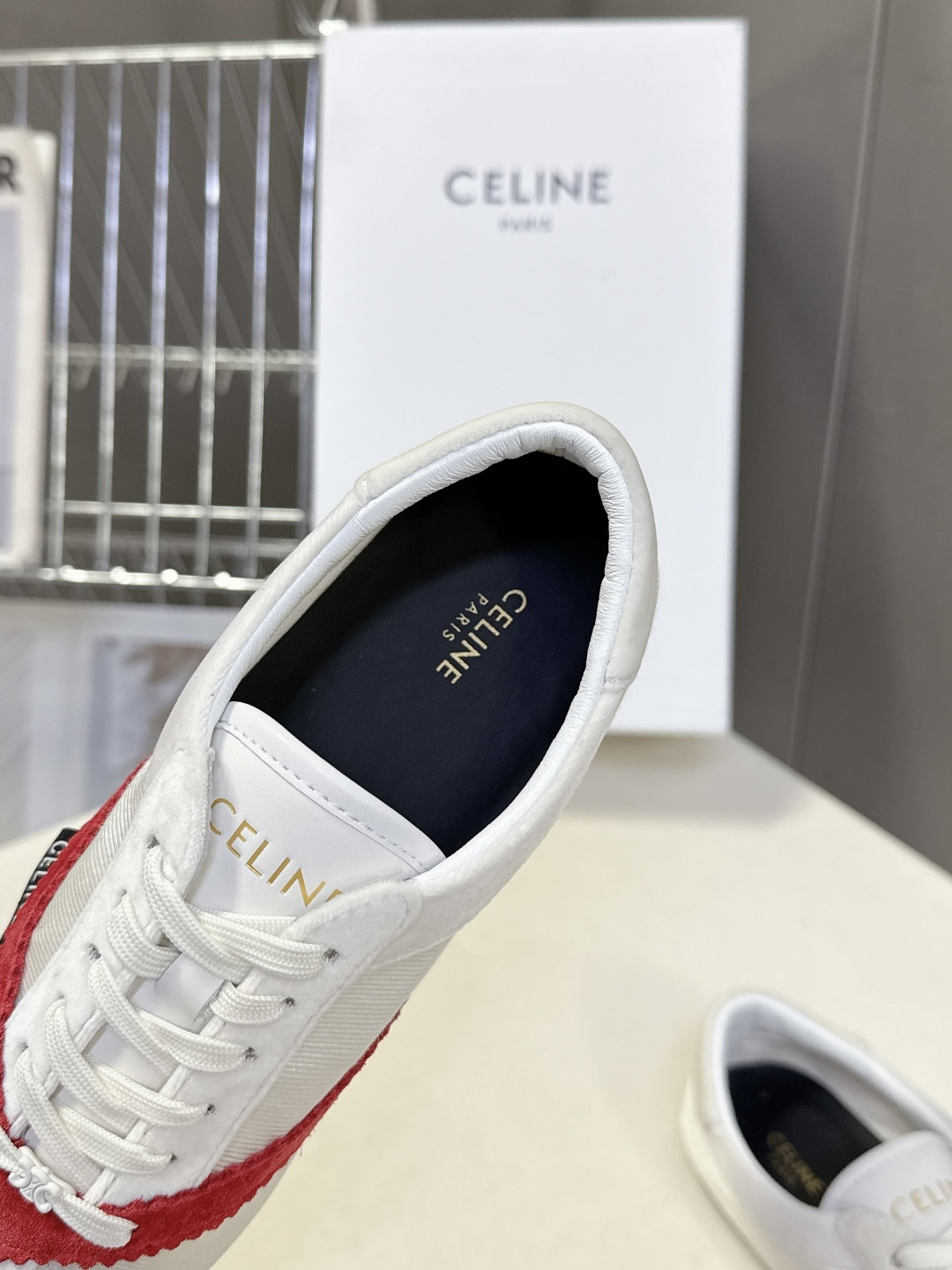 CELINE思琳2026春夏最新款芭蕾舞鞋 德训鞋 超多明星网红种草 FLAT设计灵感源于与芭蕾舞鞋 独