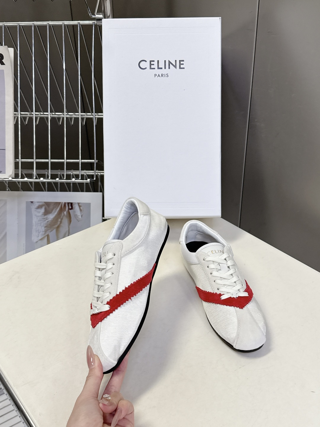 CELINE思琳2026春夏最新款芭蕾舞鞋 德训鞋 超多明星网红种草 FLAT设计灵感源于与芭蕾舞鞋 独