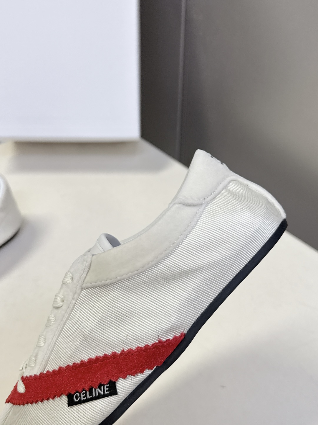CELINE思琳2026春夏最新款芭蕾舞鞋 德训鞋 超多明星网红种草 FLAT设计灵感源于与芭蕾舞鞋 独