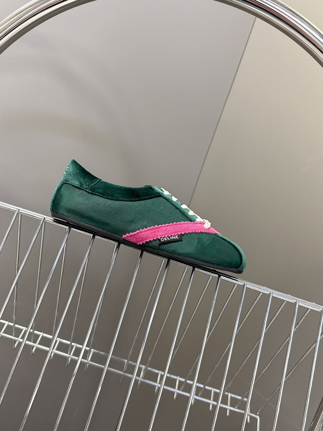 CELINE思琳2026春夏最新款芭蕾舞鞋 德训鞋 超多明星网红种草 FLAT设计灵感源于与芭蕾舞鞋 独