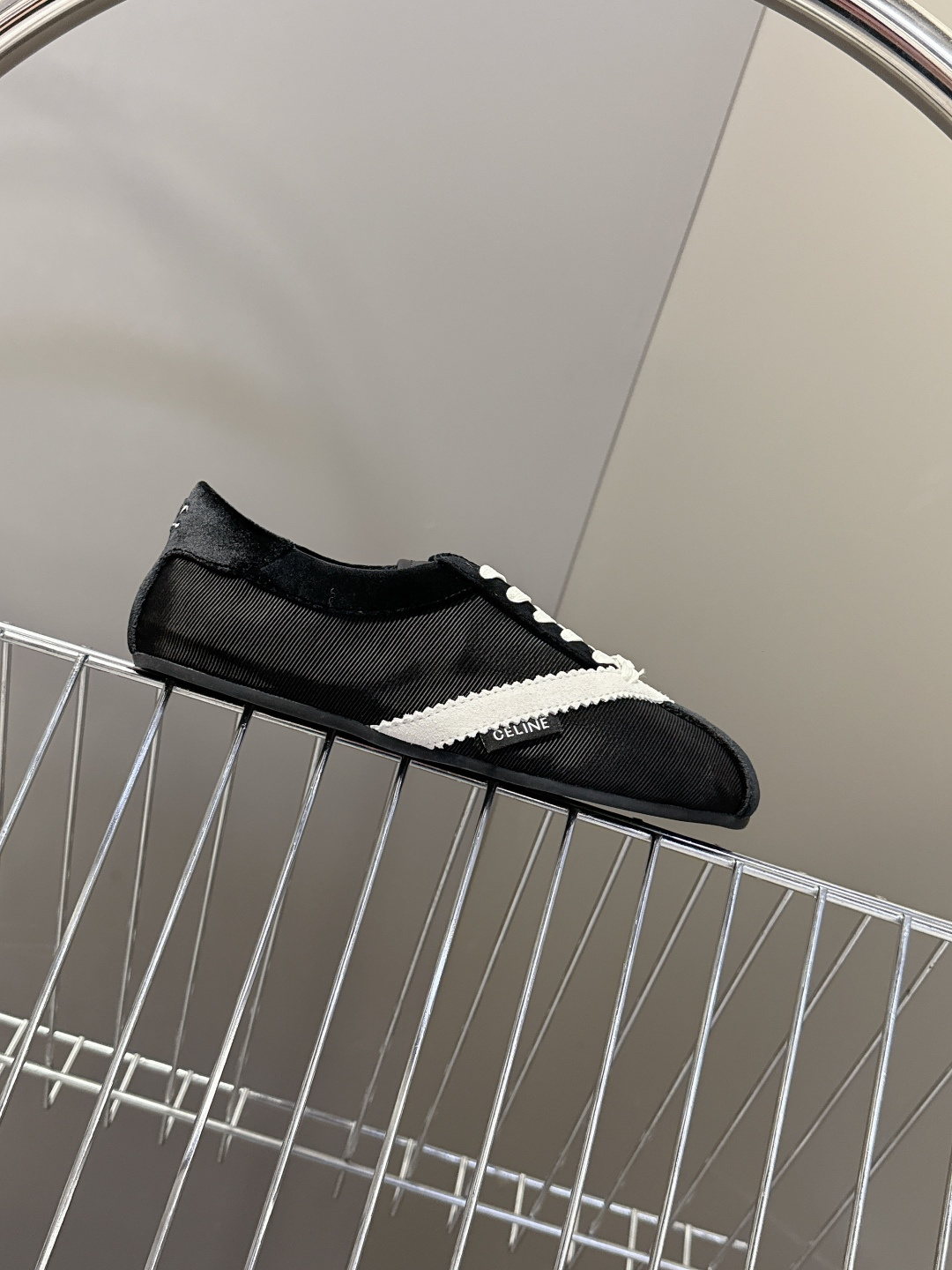 CELINE思琳2026春夏最新款芭蕾舞鞋 德训鞋 超多明星网红种草 FLAT设计灵感源于与芭蕾舞鞋 独