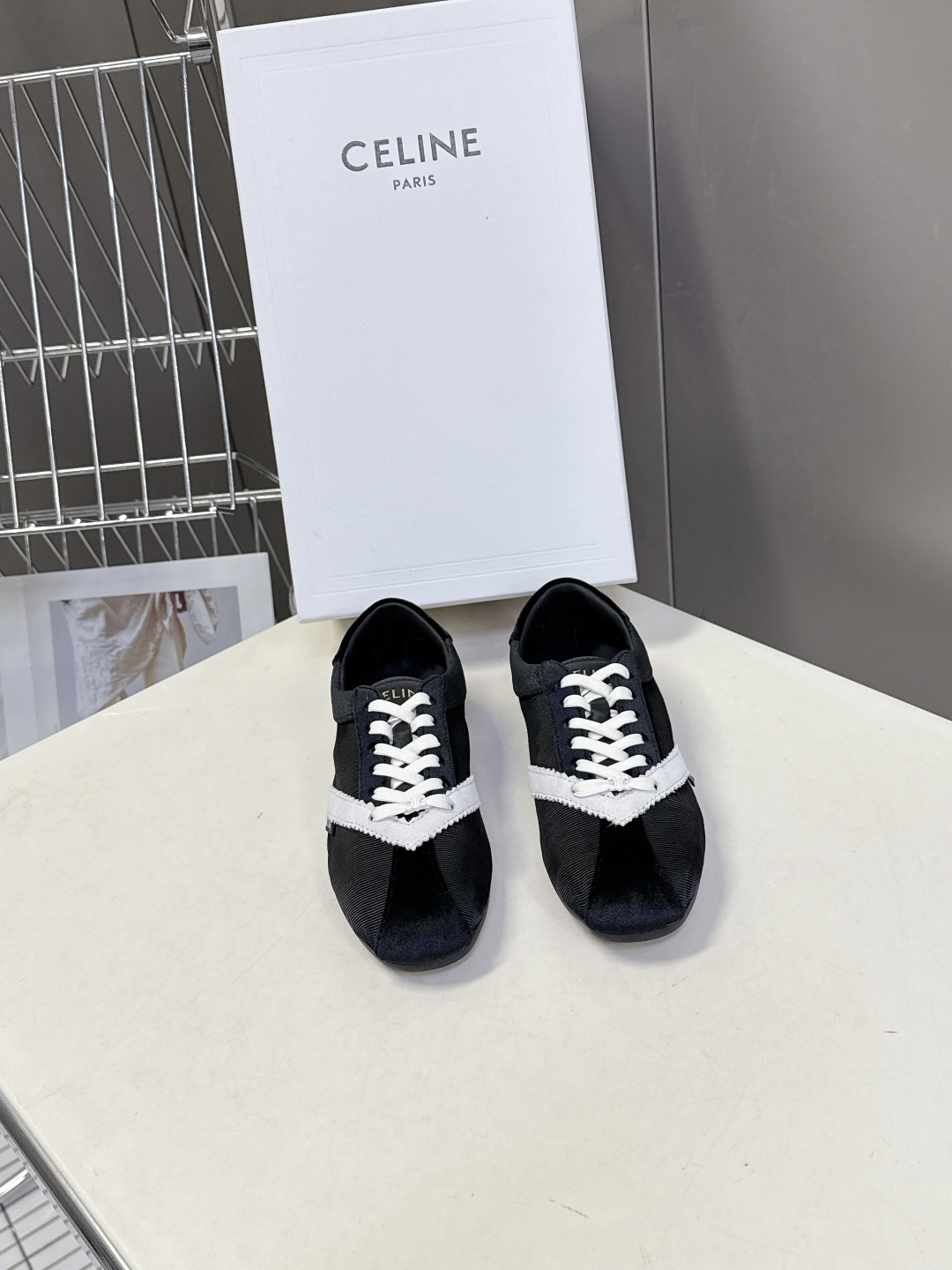CELINE思琳2026春夏最新款芭蕾舞鞋 德训鞋 超多明星网红种草 FLAT设计灵感源于与芭蕾舞鞋 独