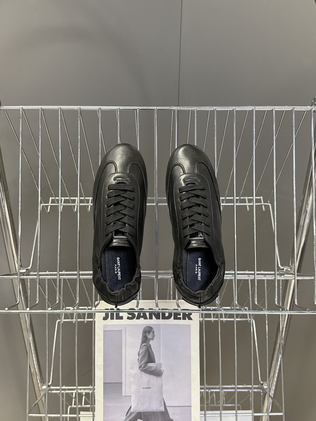 SAINT LAURENT圣罗兰最新款休闲鞋 薄底鞋 超多明星时尚博主种草 朴彩英rose同款 简约的设