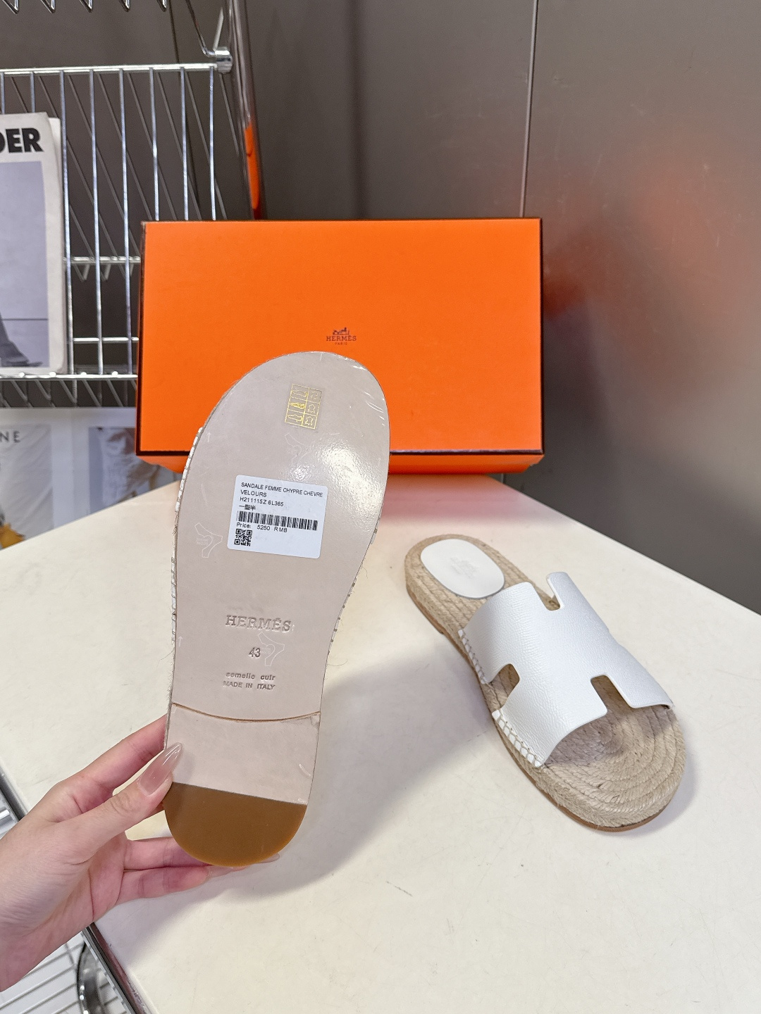 HERMES爱马仕春夏最新情侣款Antigua草编鞋 H拖鞋 超多明星网红种草 夏天必备 麂皮山羊皮草编