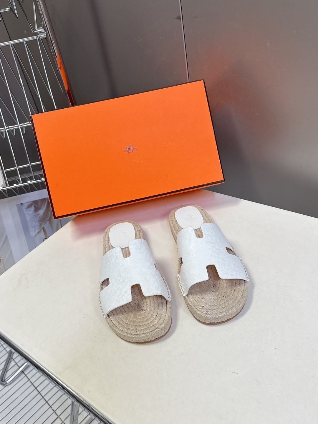 HERMES爱马仕春夏最新情侣款Antigua草编鞋 H拖鞋 超多明星网红种草 夏天必备 麂皮山羊皮草编