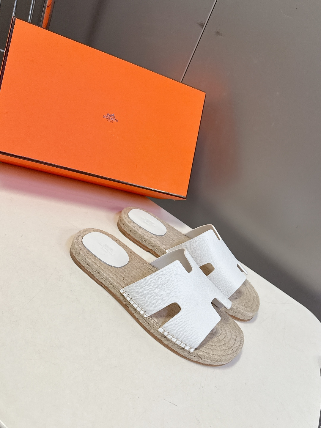 HERMES爱马仕春夏最新情侣款Antigua草编鞋 H拖鞋 超多明星网红种草 夏天必备 麂皮山羊皮草编
