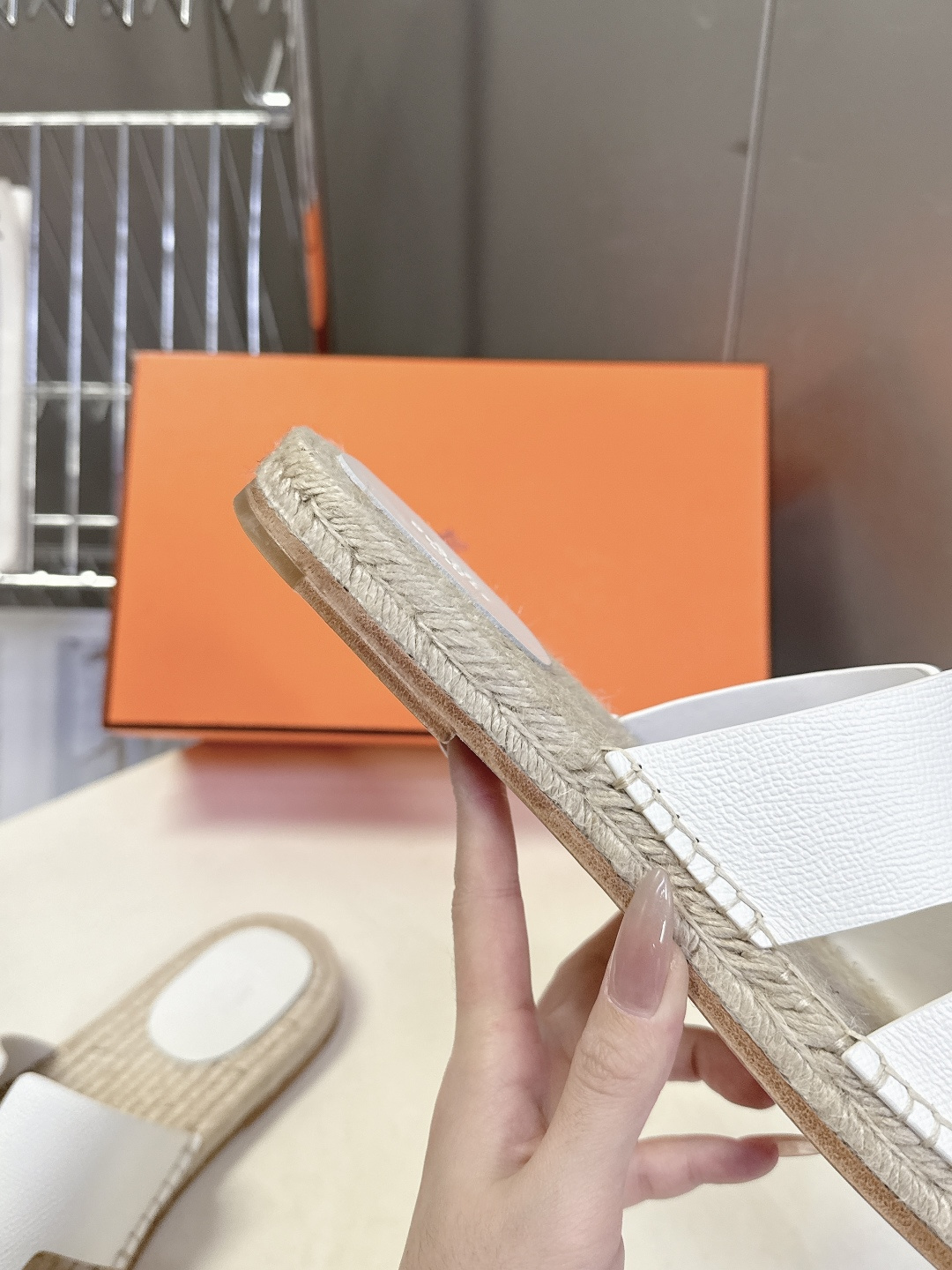 HERMES爱马仕春夏最新情侣款Antigua草编鞋 H拖鞋 超多明星网红种草 夏天必备 麂皮山羊皮草编