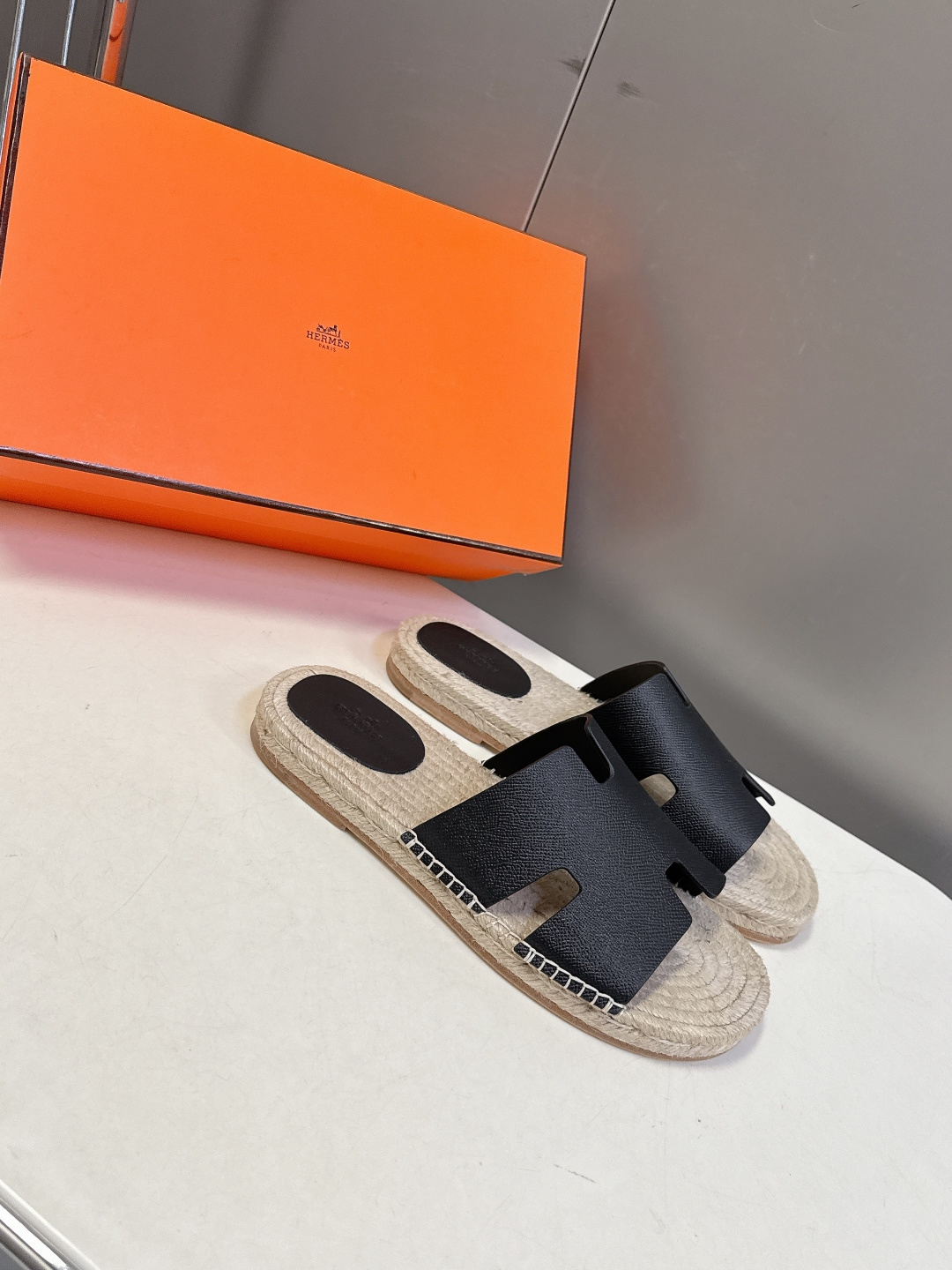 HERMES爱马仕春夏最新情侣款Antigua草编鞋 H拖鞋 超多明星网红种草 夏天必备 麂皮山羊皮草编