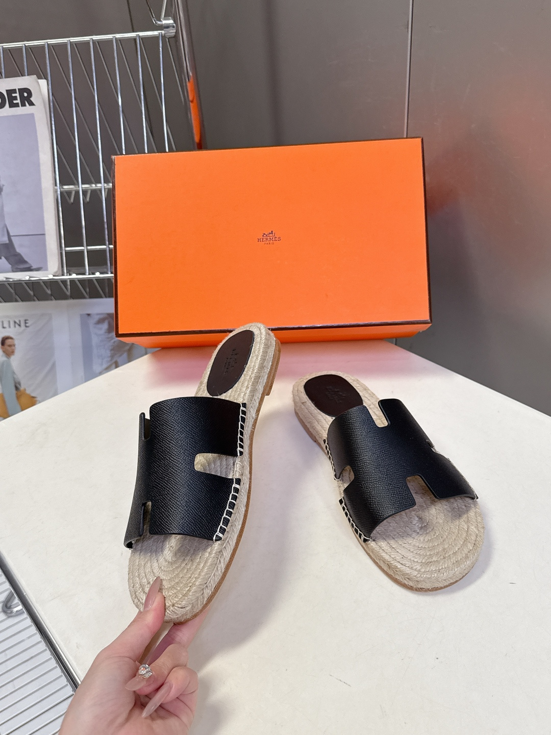 HERMES爱马仕春夏最新情侣款Antigua草编鞋 H拖鞋 超多明星网红种草 夏天必备 麂皮山羊皮草编