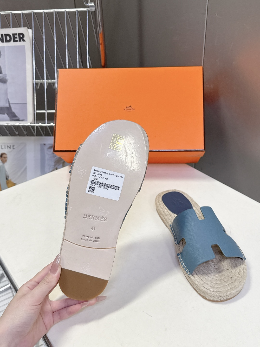 HERMES爱马仕春夏最新情侣款Antigua草编鞋 H拖鞋 超多明星网红种草 夏天必备 麂皮山羊皮草编