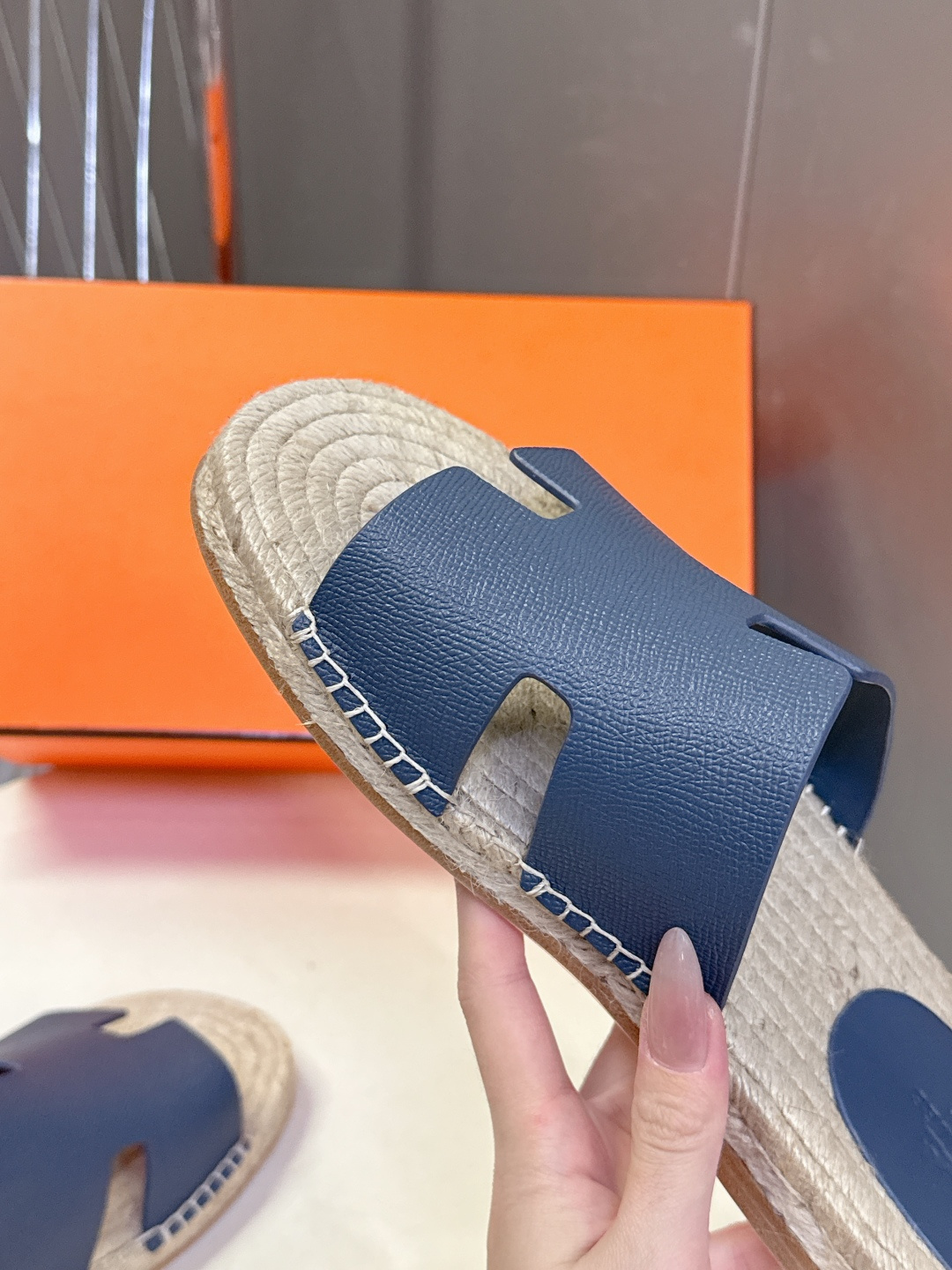 HERMES爱马仕春夏最新情侣款Antigua草编鞋 H拖鞋 超多明星网红种草 夏天必备 麂皮山羊皮草编