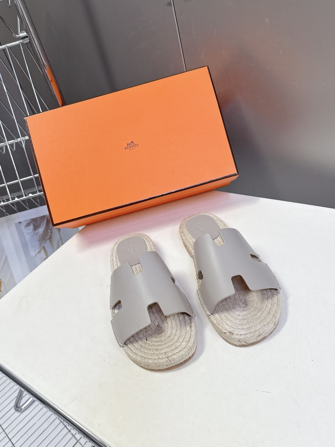 HERMES爱马仕春夏最新情侣款Antigua草编鞋 H拖鞋 超多明星网红种草 夏天必备 麂皮山羊皮草编