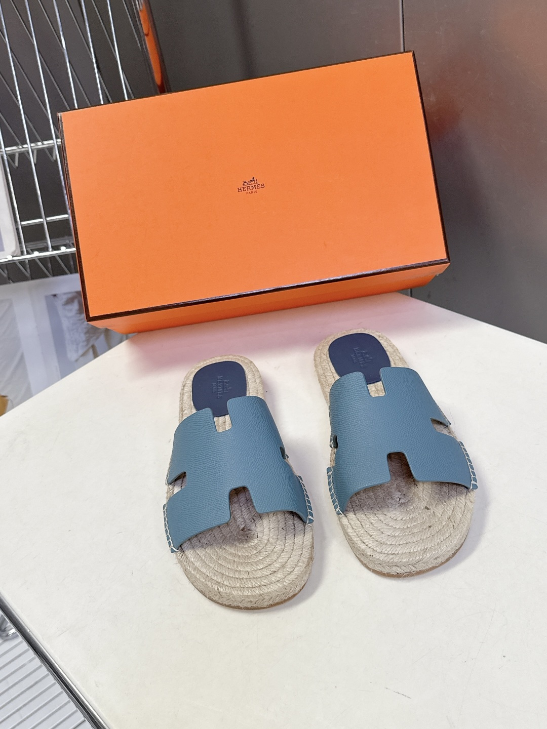 HERMES爱马仕春夏最新情侣款Antigua草编鞋 H拖鞋 超多明星网红种草 夏天必备 麂皮山羊皮草编