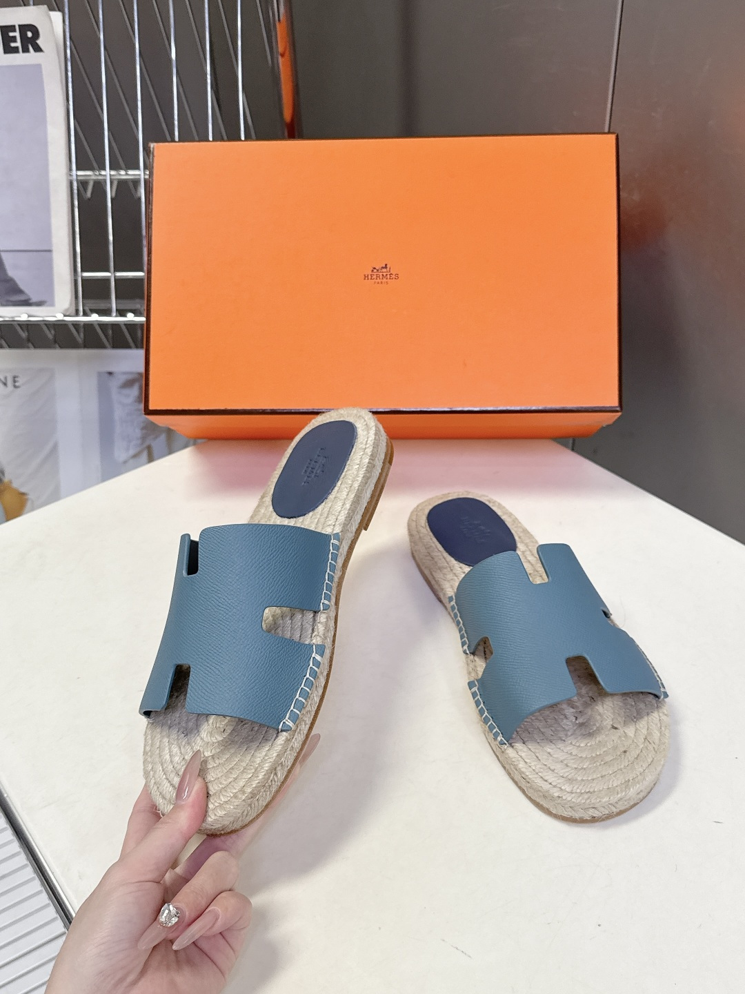 HERMES爱马仕春夏最新情侣款Antigua草编鞋 H拖鞋 超多明星网红种草 夏天必备 麂皮山羊皮草编