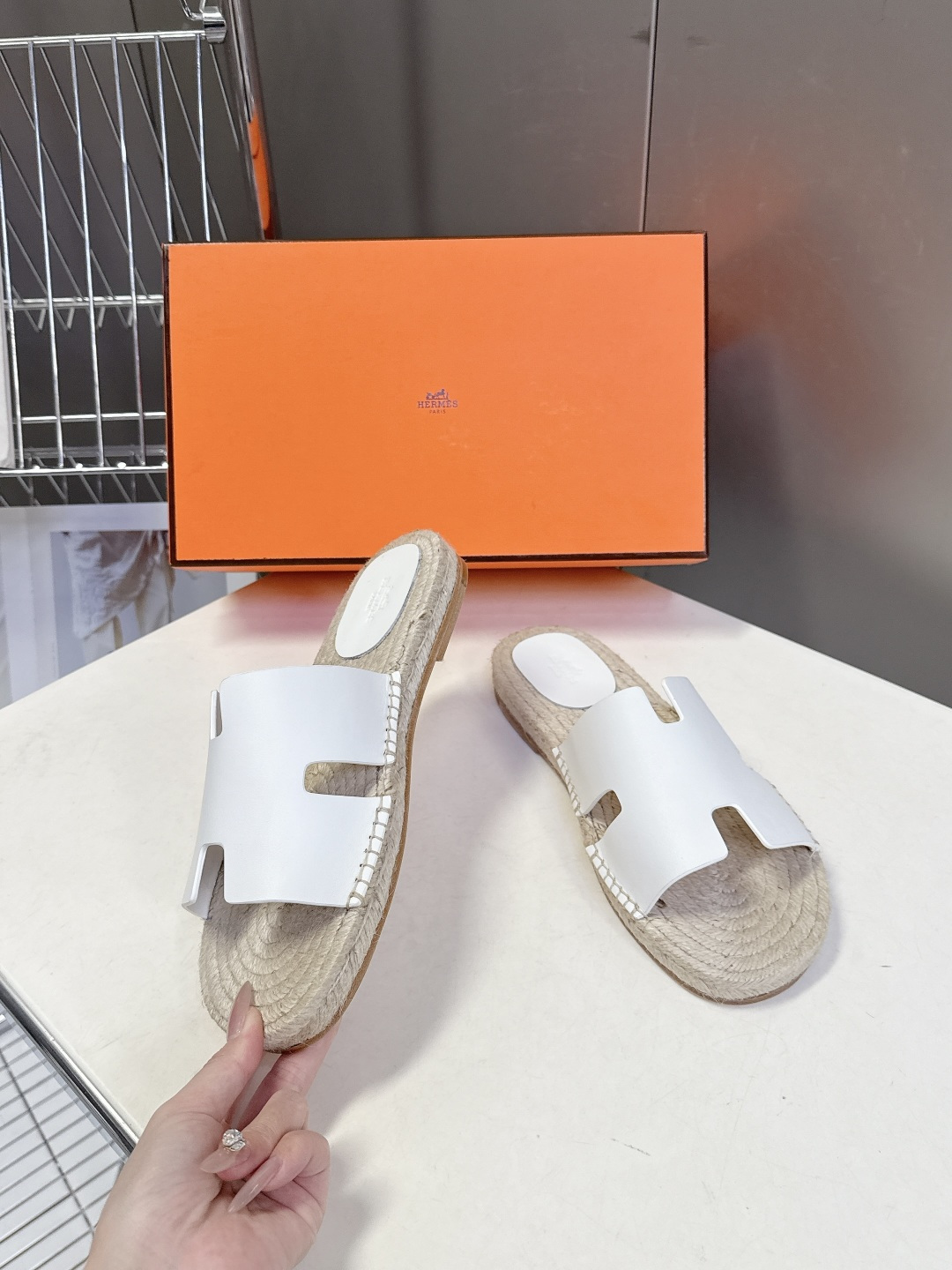 HERMES爱马仕春夏最新情侣款Antigua草编鞋 H拖鞋 超多明星网红种草 夏天必备 麂皮山羊皮草编