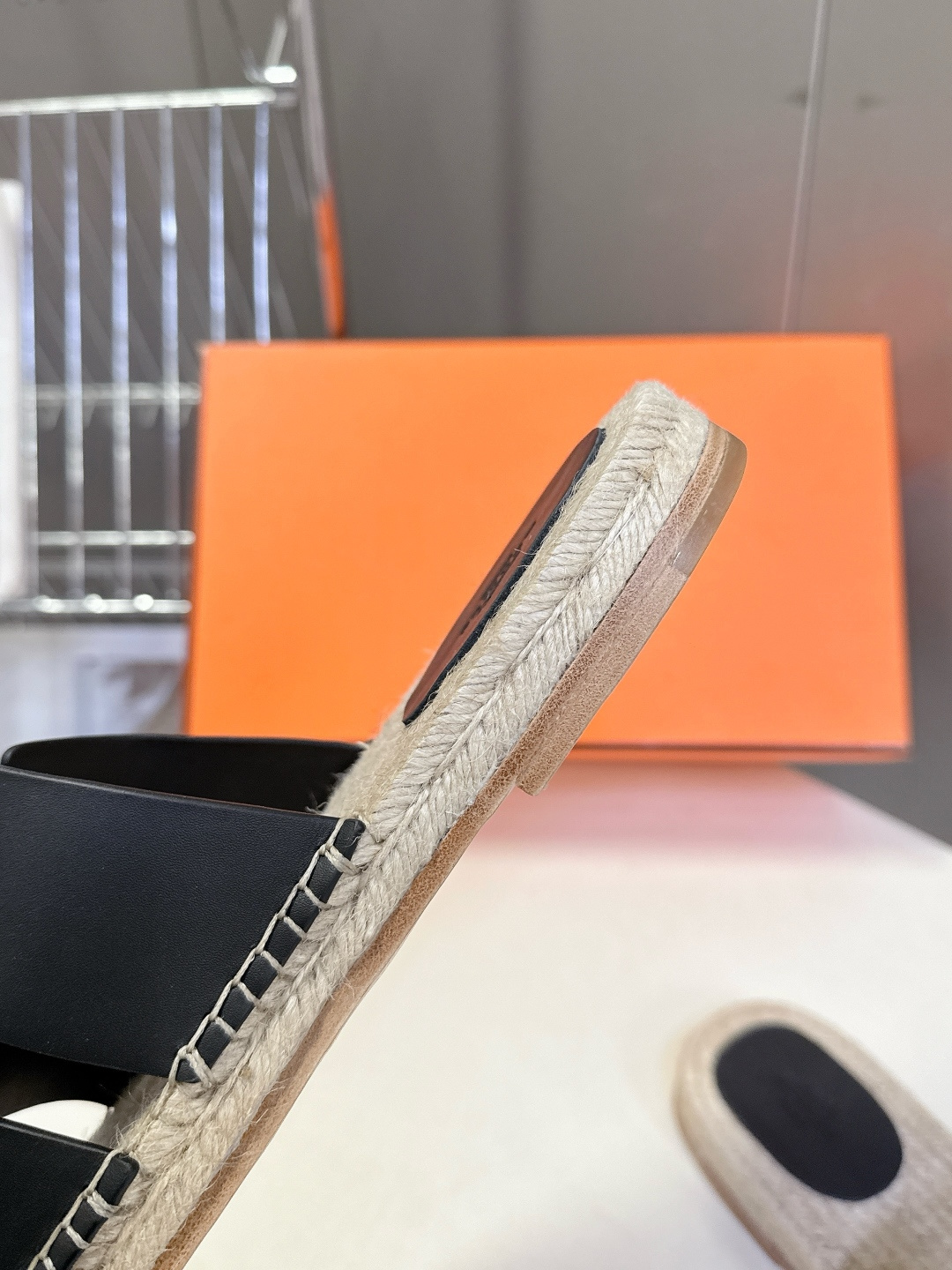 HERMES爱马仕春夏最新情侣款Antigua草编鞋 H拖鞋 超多明星网红种草 夏天必备 麂皮山羊皮草编