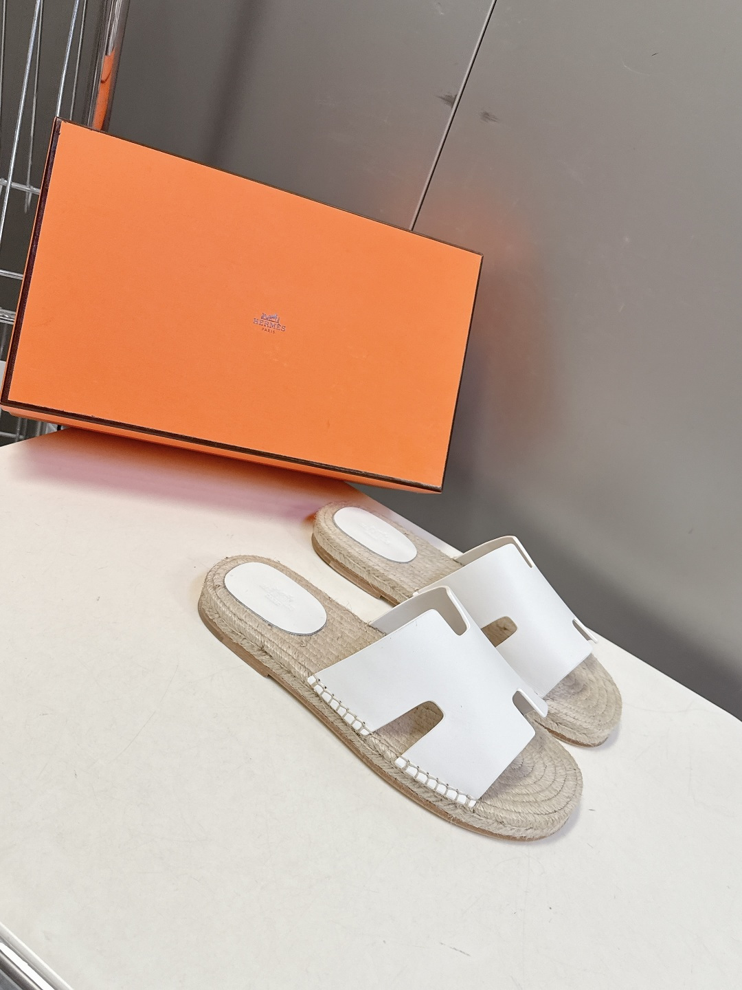 HERMES爱马仕春夏最新情侣款Antigua草编鞋 H拖鞋 超多明星网红种草 夏天必备 麂皮山羊皮草编