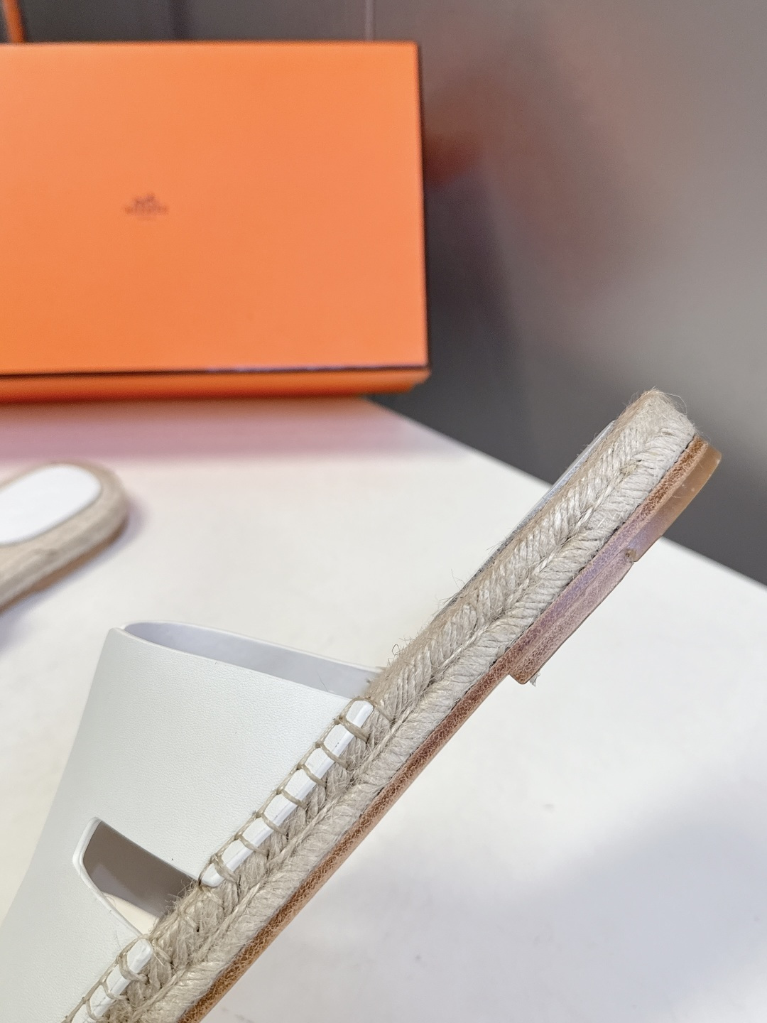 HERMES爱马仕春夏最新情侣款Antigua草编鞋 H拖鞋 超多明星网红种草 夏天必备 麂皮山羊皮草编