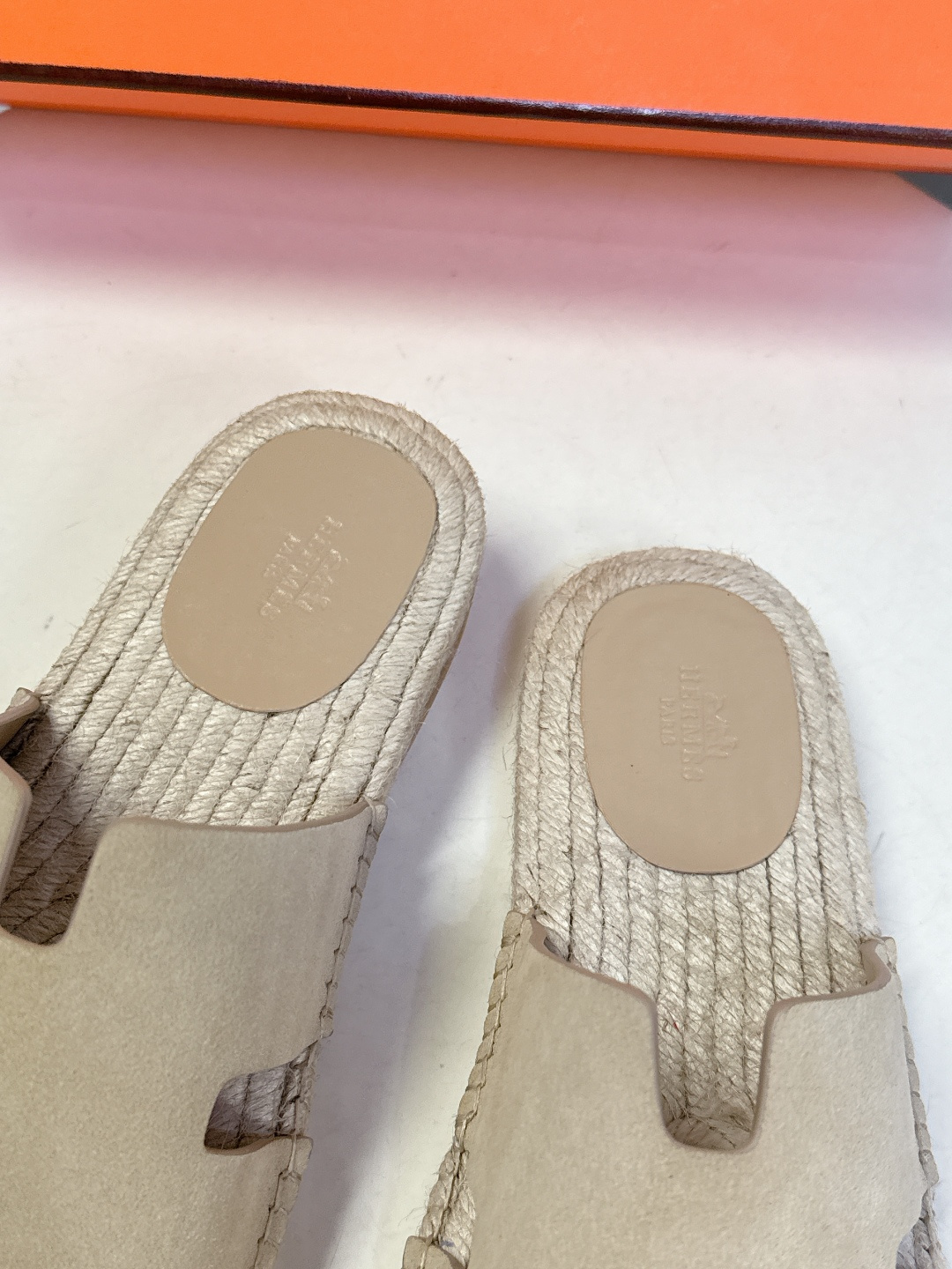 HERMES爱马仕春夏最新情侣款Antigua草编鞋 H拖鞋 超多明星网红种草 夏天必备 麂皮山羊皮草编