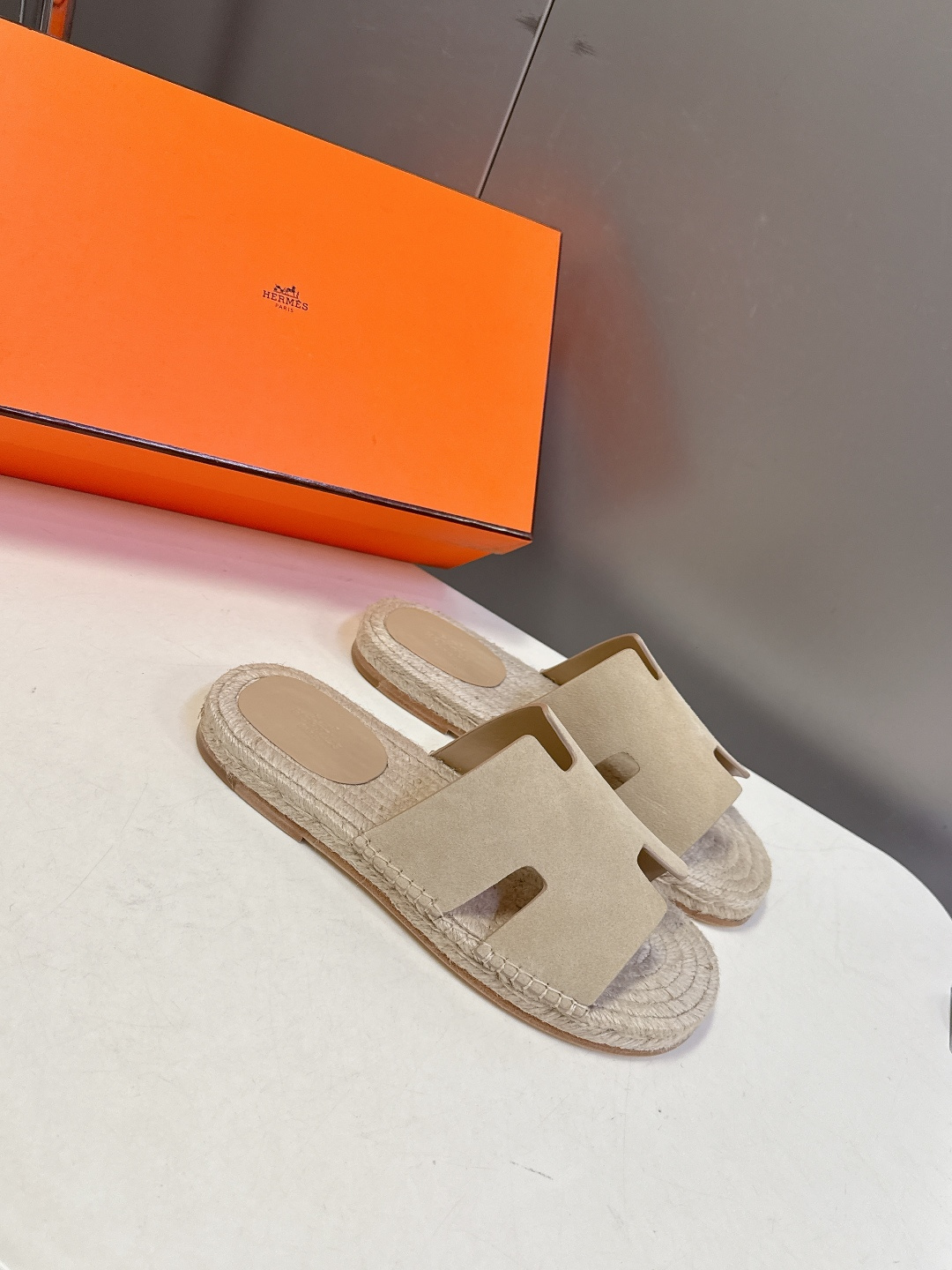 HERMES爱马仕春夏最新情侣款Antigua草编鞋 H拖鞋 超多明星网红种草 夏天必备 麂皮山羊皮草编