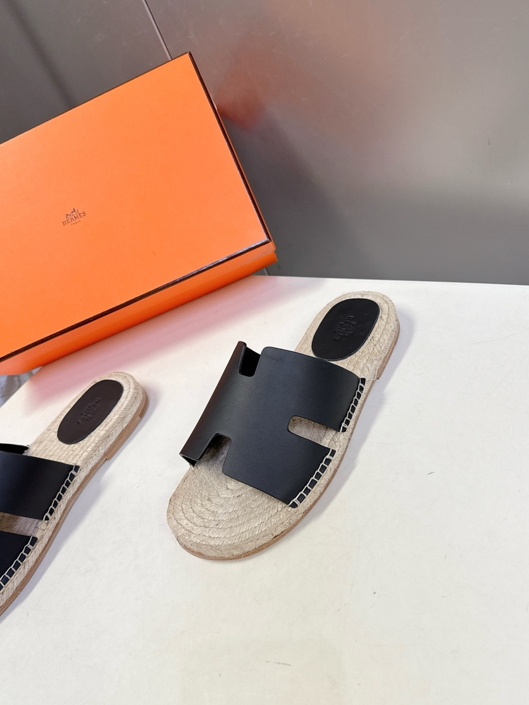 HERMES爱马仕春夏最新情侣款Antigua草编鞋 H拖鞋 超多明星网红种草 夏天必备 麂皮山羊皮草编