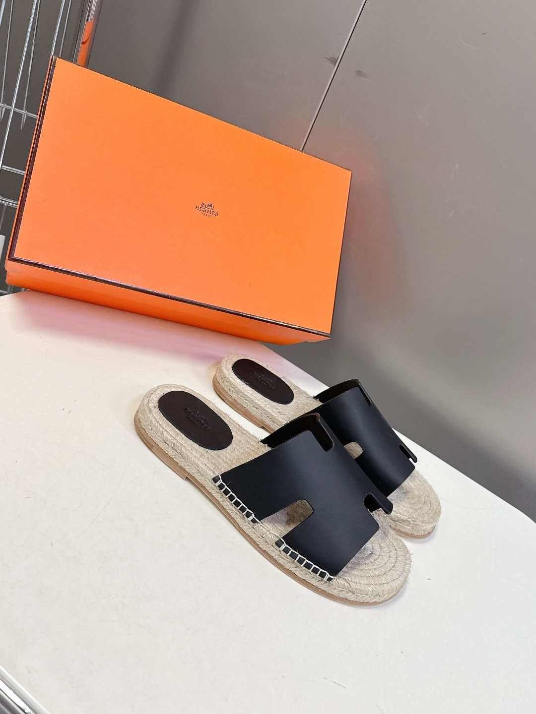 HERMES爱马仕春夏最新情侣款Antigua草编鞋 H拖鞋 超多明星网红种草 夏天必备 麂皮山羊皮草编