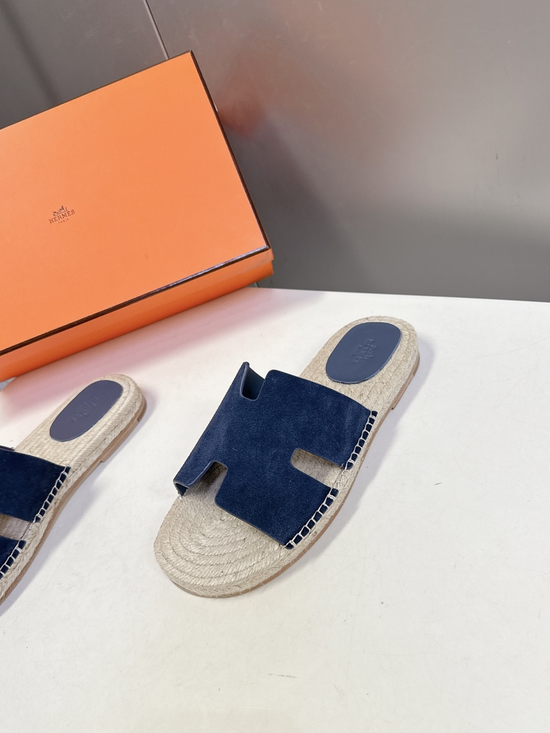 HERMES爱马仕春夏最新情侣款Antigua草编鞋 H拖鞋 超多明星网红种草 夏天必备 麂皮山羊皮草编