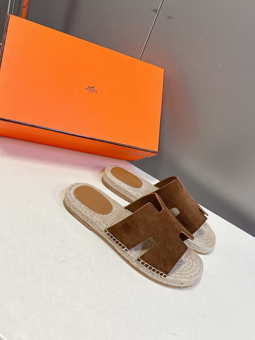 HERMES爱马仕春夏最新情侣款Antigua草编鞋 H拖鞋 超多明星网红种草 夏天必备 麂皮山羊皮草编