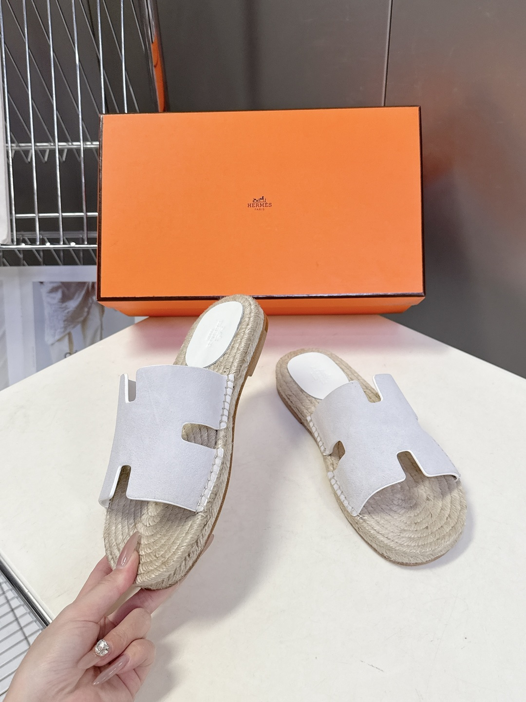 HERMES爱马仕春夏最新情侣款Antigua草编鞋 H拖鞋 超多明星网红种草 夏天必备 麂皮山羊皮草编